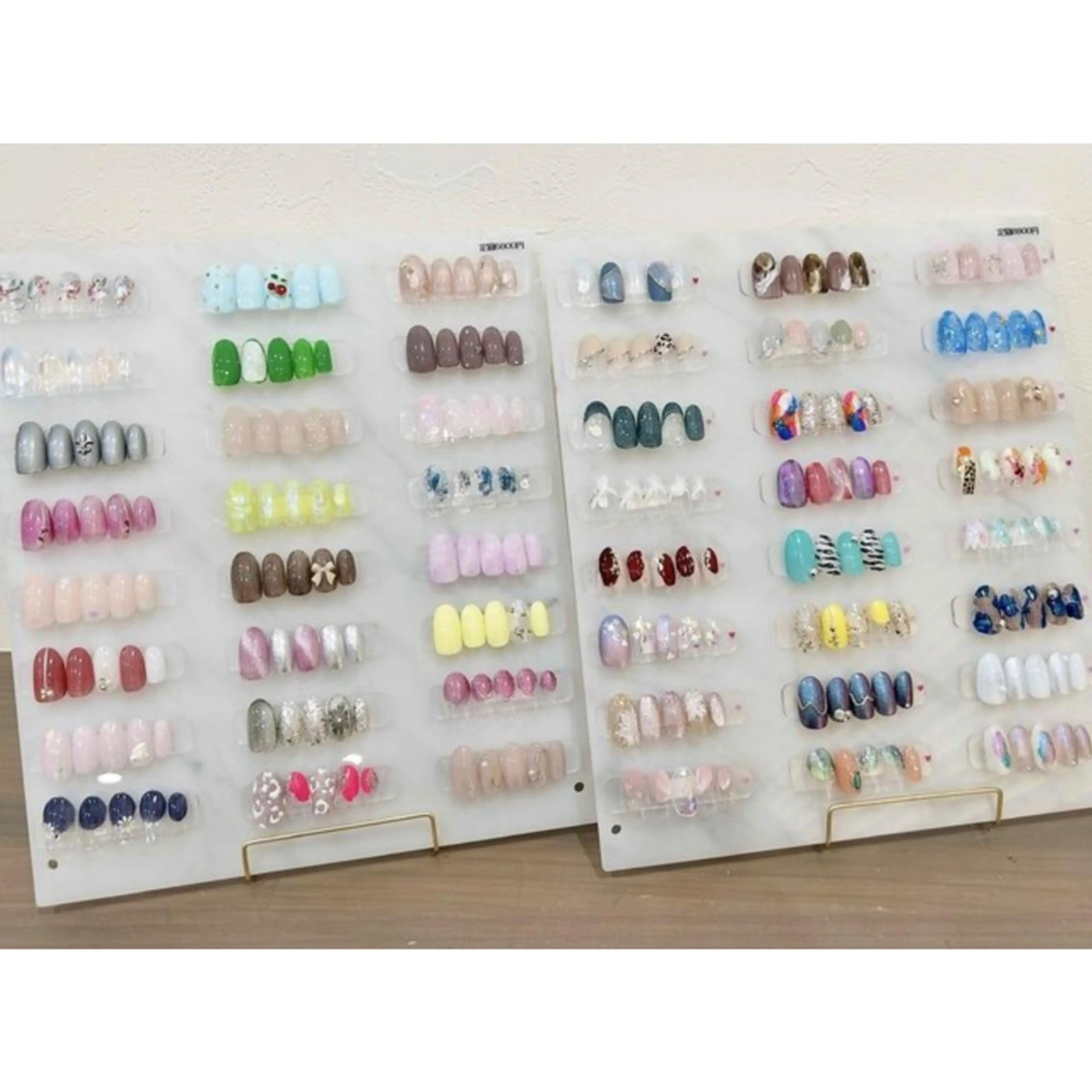 【定額6800円コース】ツヤ・強度抜群ジェル!24種から選べるアート☆ 【オフ無し】所要時間 1時間半★の写真