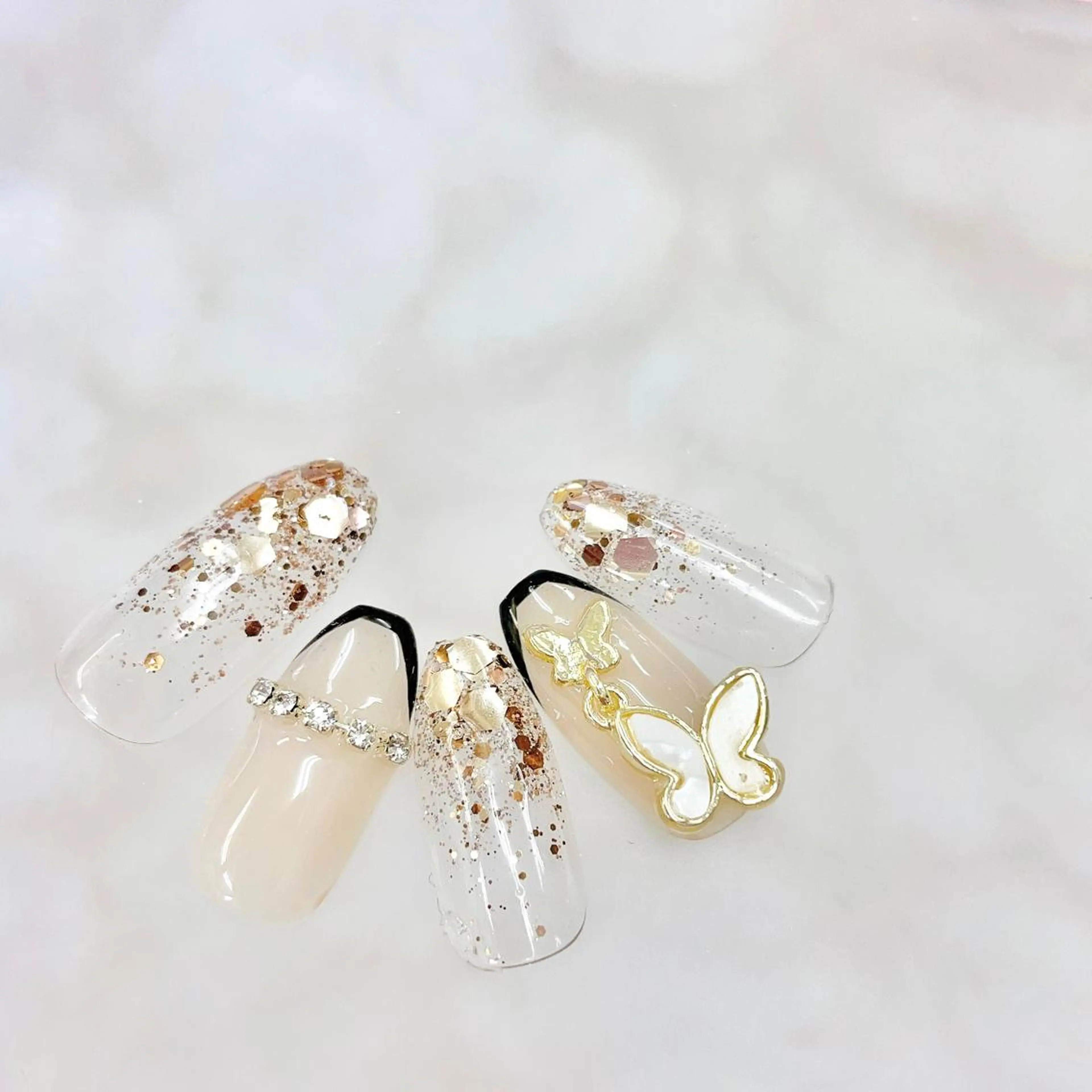 ネイル ハンドネイル A85G ayakoのネイルデザイン