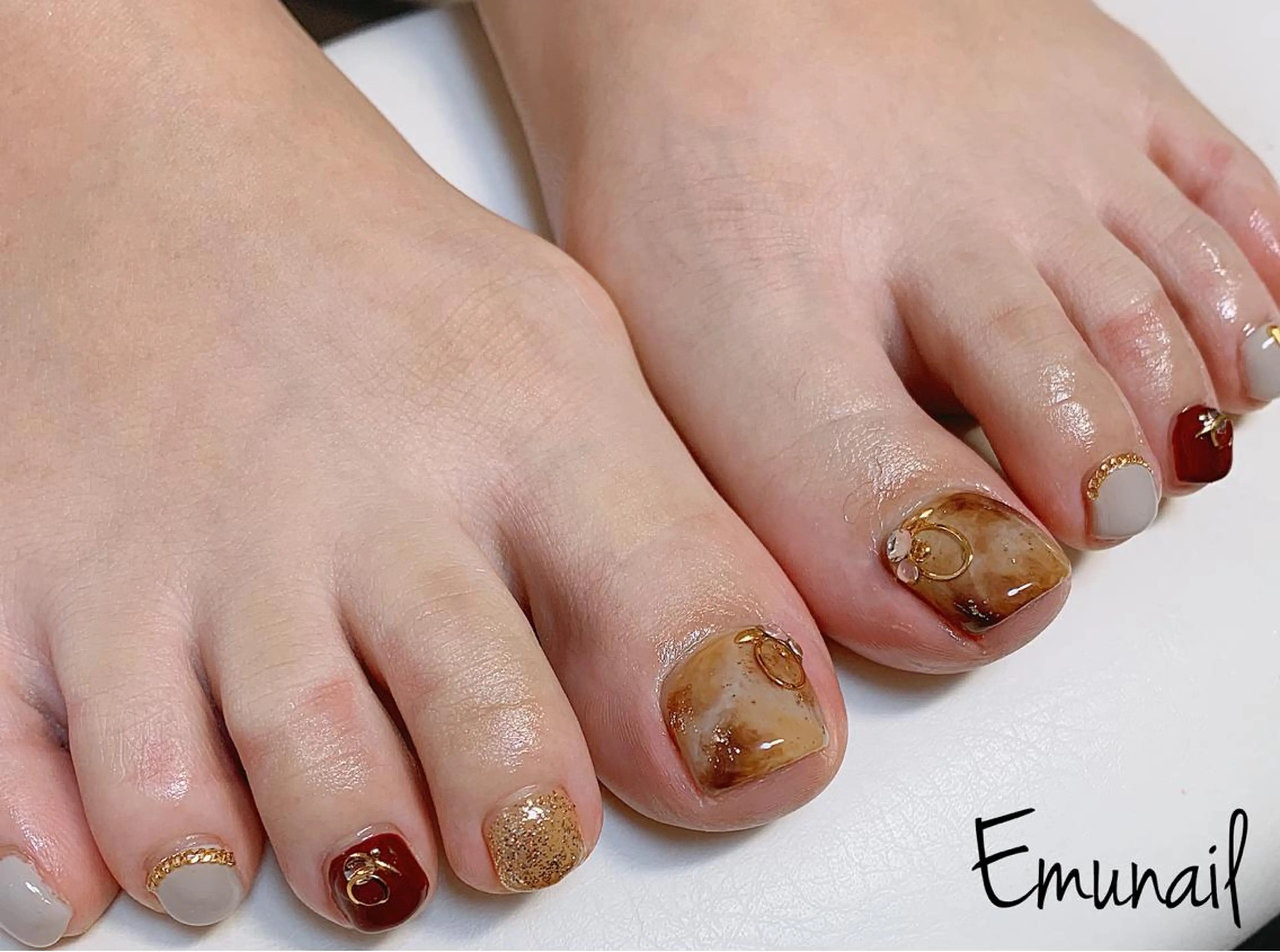 ネイル フットネイル Emu Nailのネイルデザイン