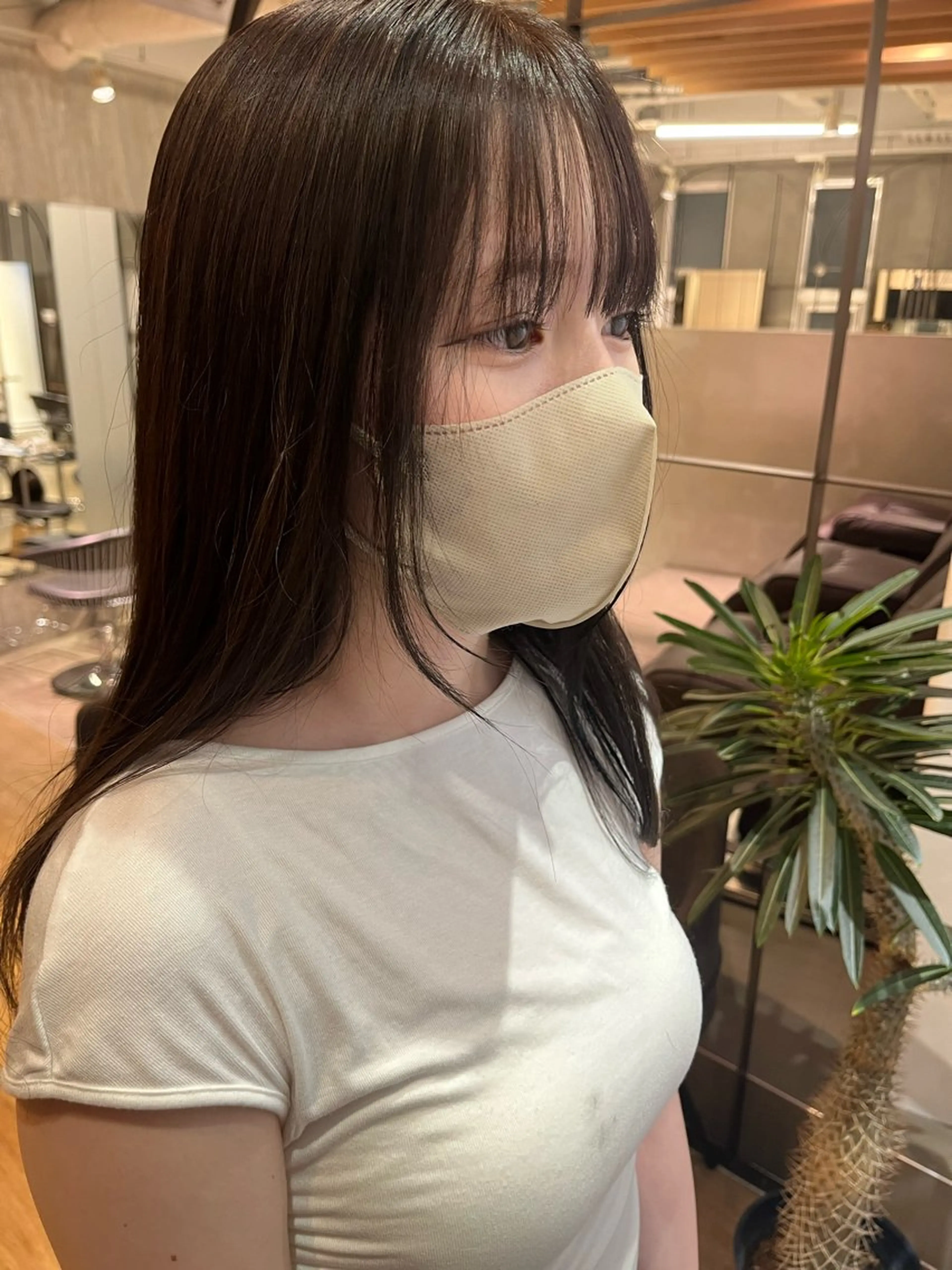 ロング カラー 須藤　優真 切りっぱなしボブのヘアスタイル