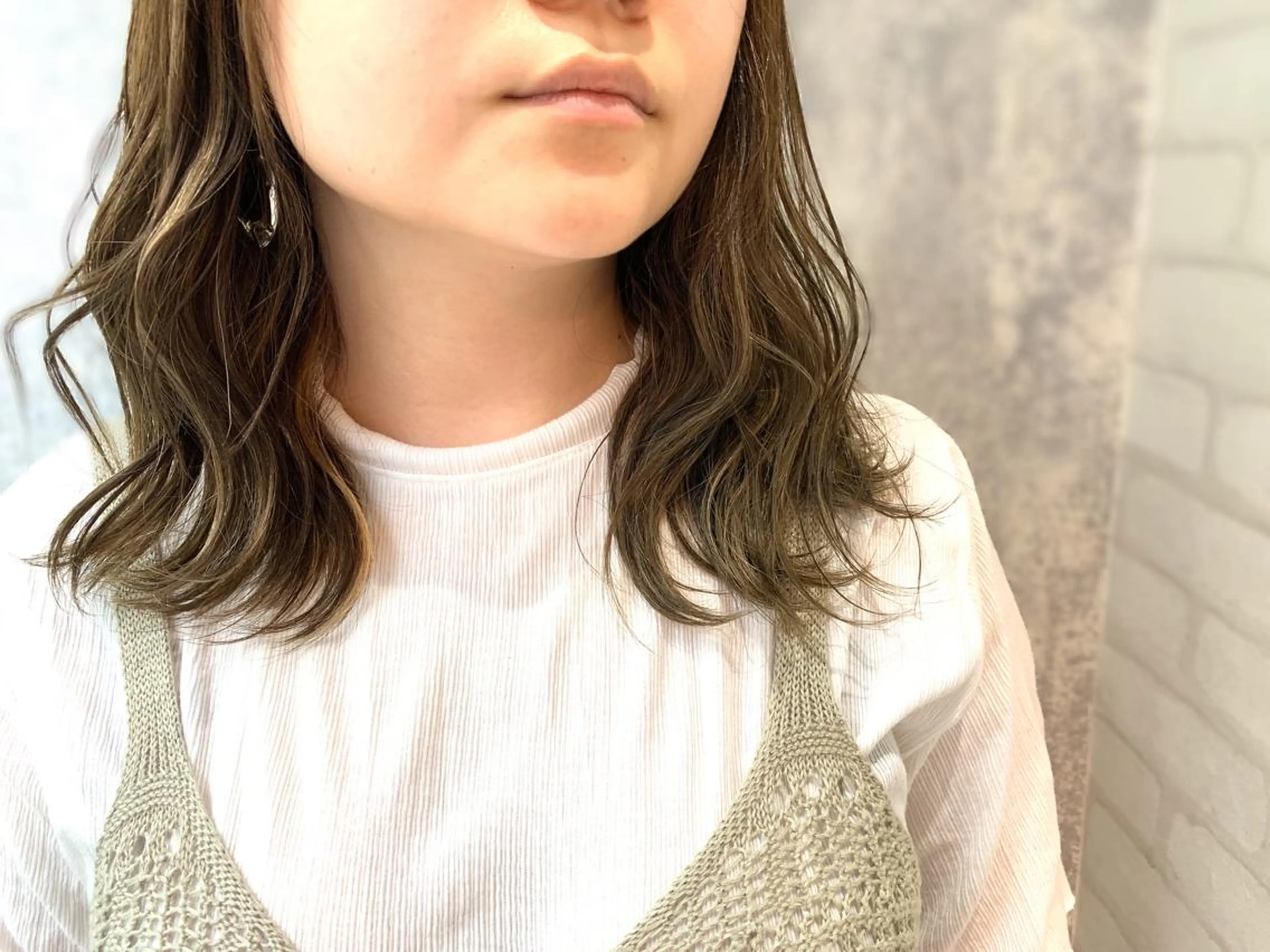 ミディアム カラー ミディアムパーマ アディクシーカラー アッシュ バレイヤージュ ブリーチ カット ヘアカラー トリートメント Zina福岡天神🪞 髪質改善🪞レイヤーのヘアスタイル