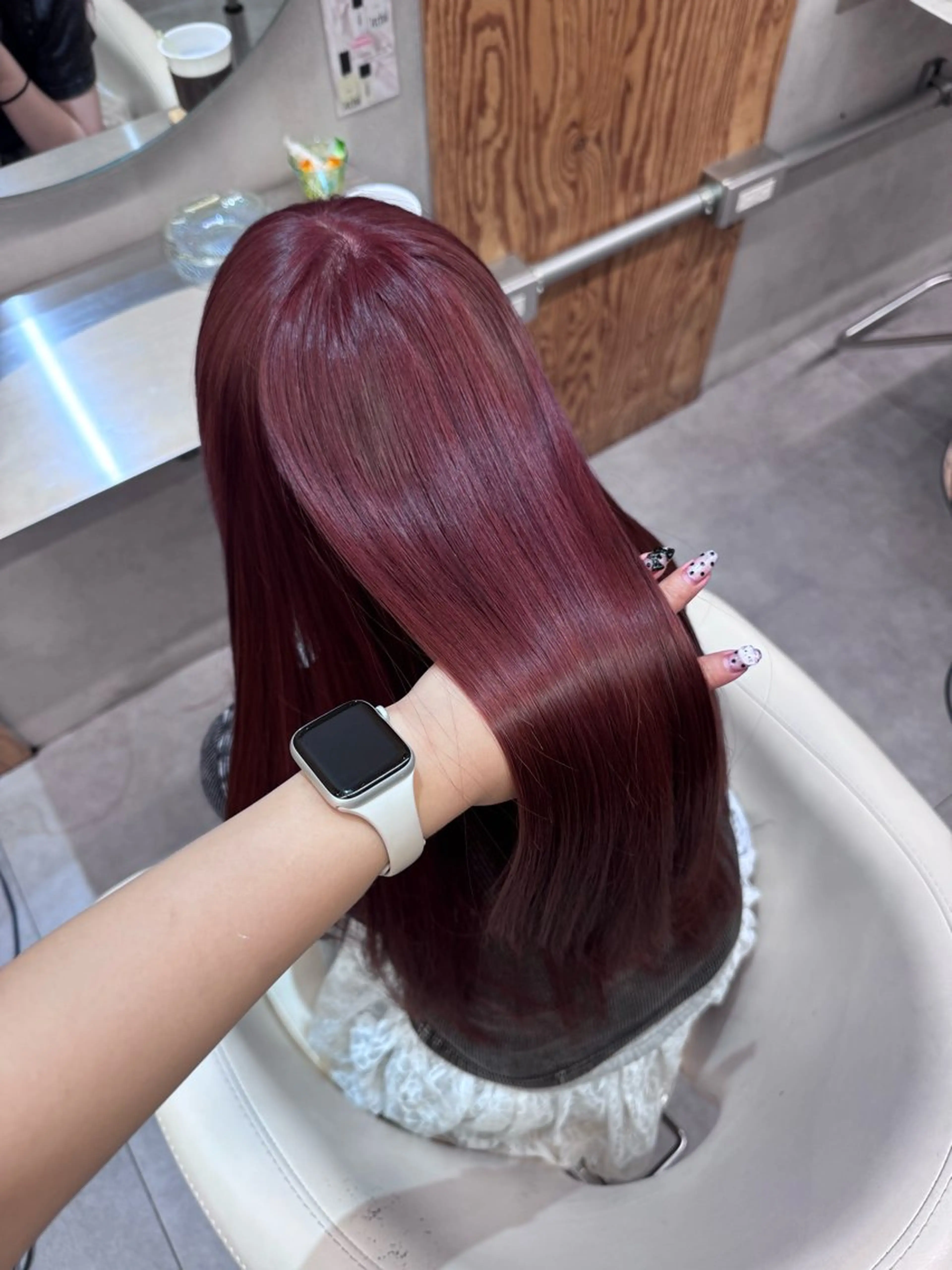 ロング カラー ブリーチ ダブルカラー ブリーチなしカラー ピンクカラー レッドカラー ヘアカラー ハイトーン縮毛/縮毛 なーな🎀🤍のヘアスタイル