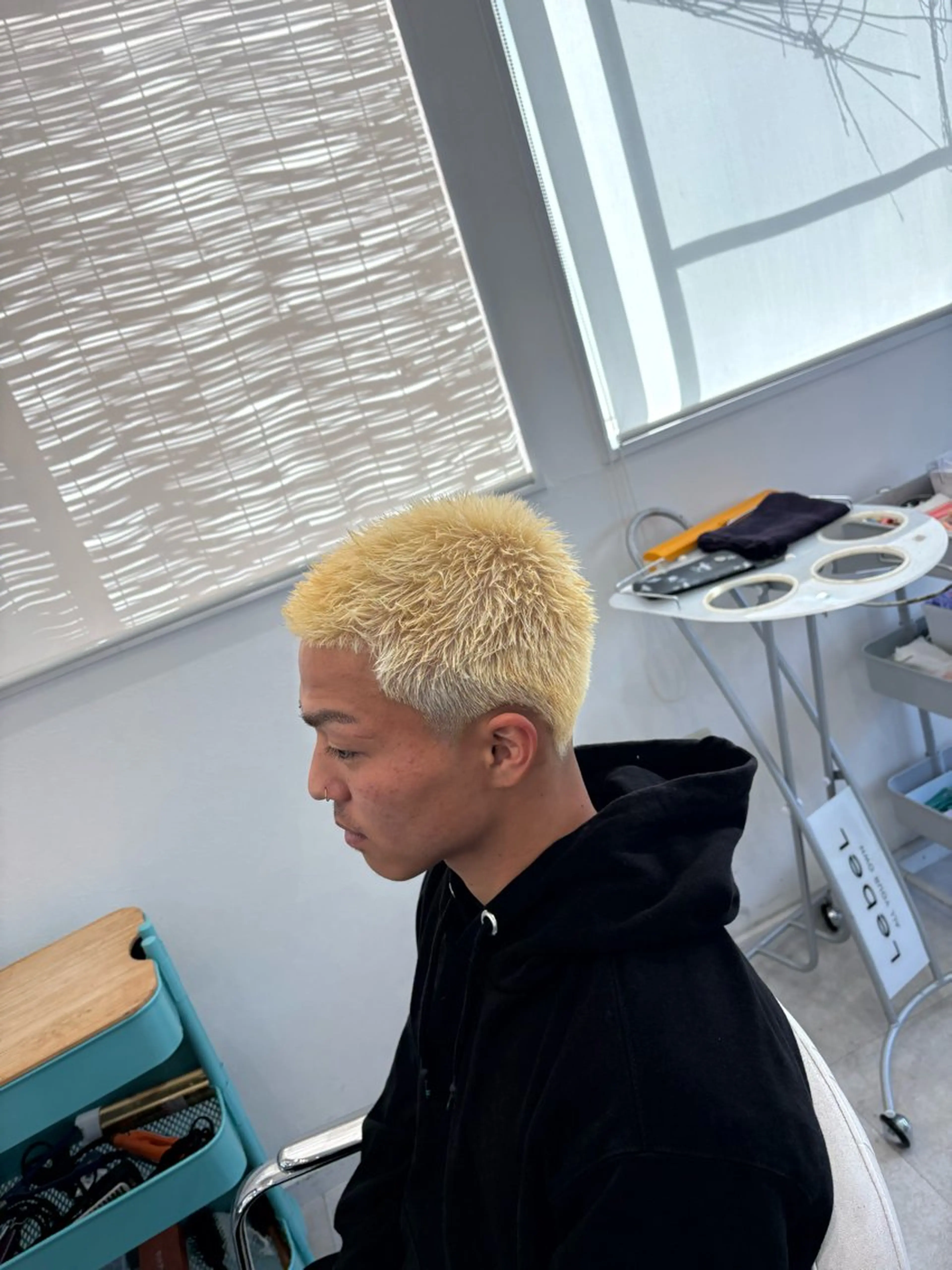 ショート カラー メンズ 本間 颯太のヘアスタイル