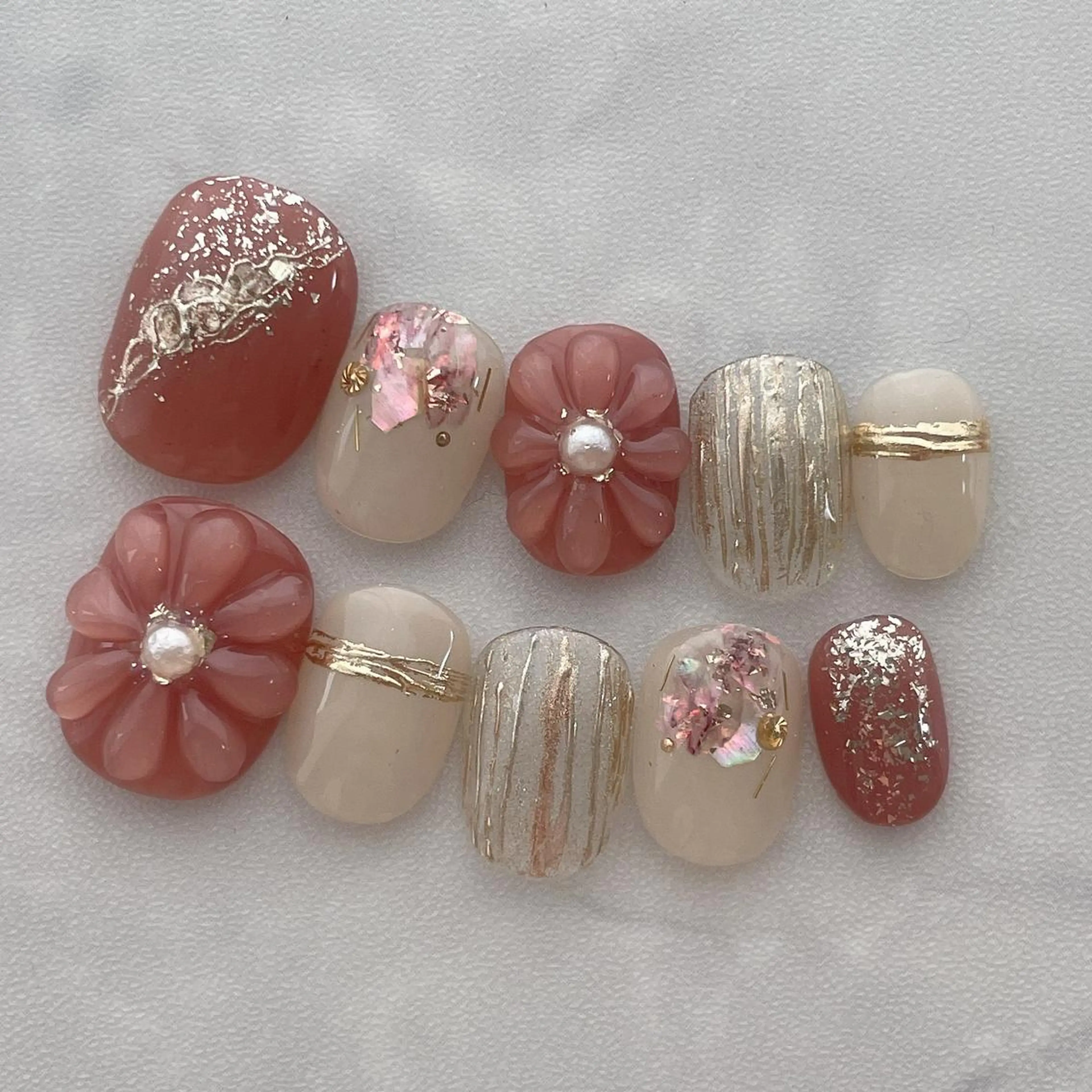 ネイル ハンドネイル amulet TOMOMIのネイルデザイン