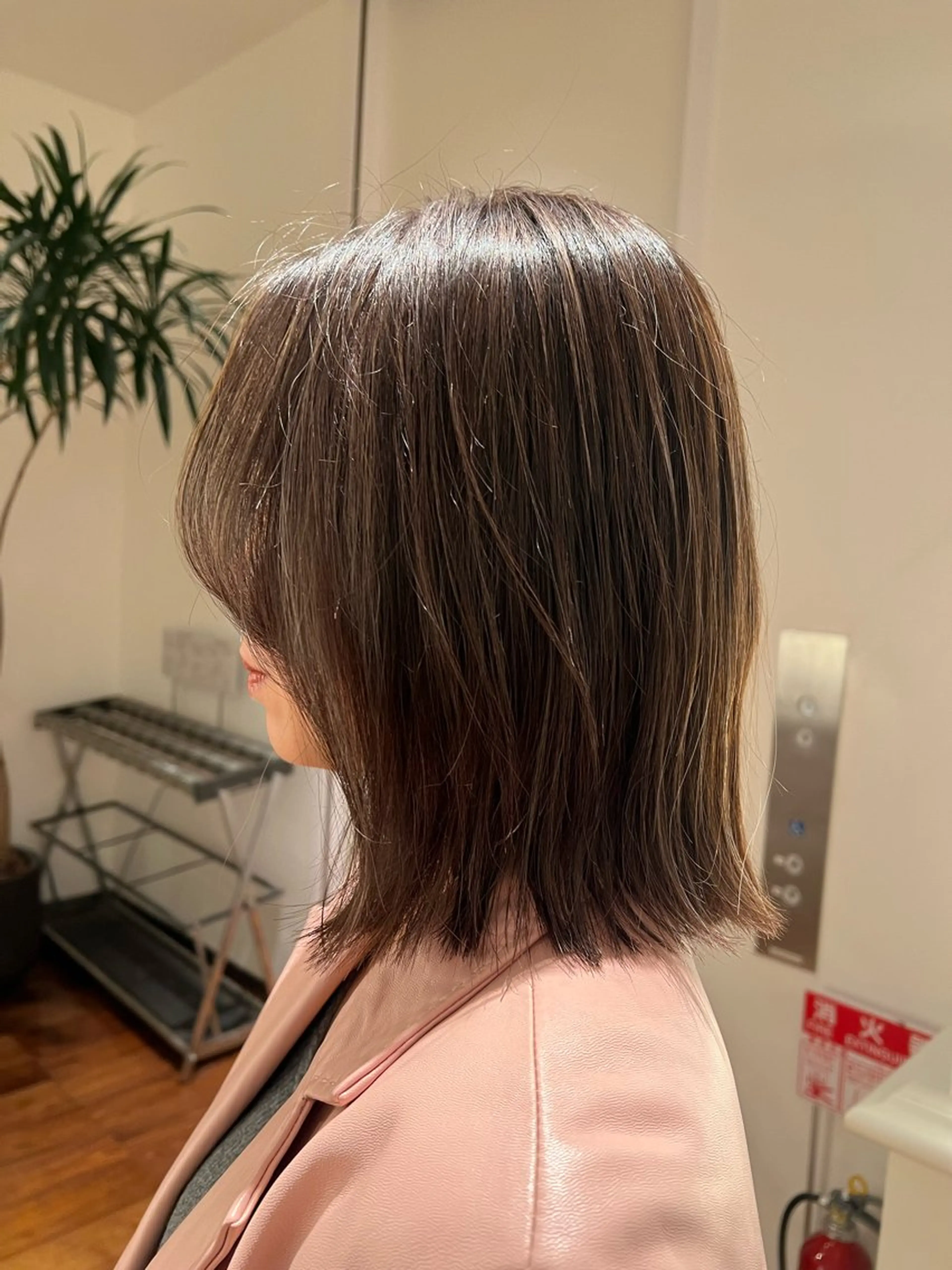 ミディアム note所属・💗hikaru💗 透明感カラーのヘアスタイル