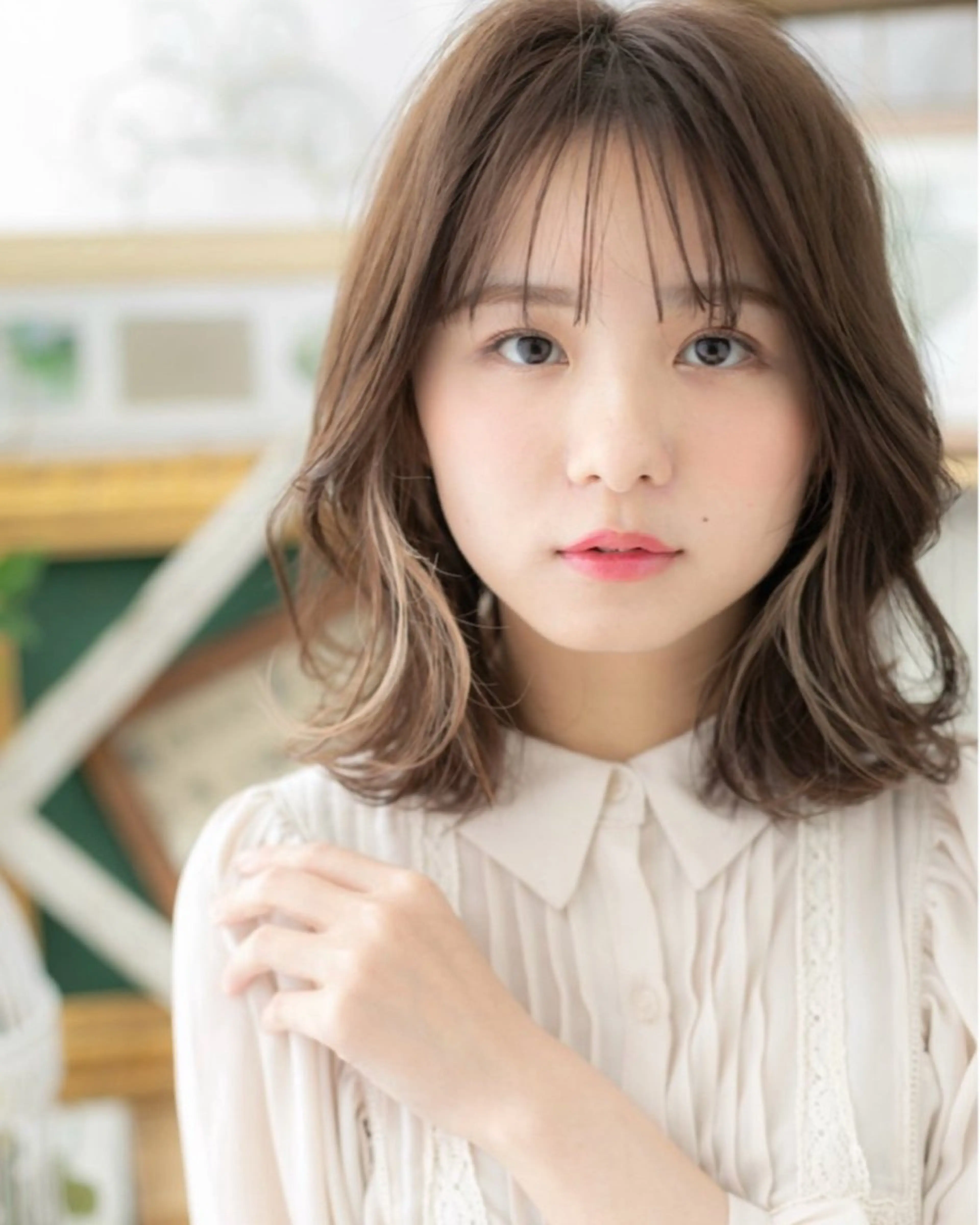 ミディアム カラー 透明感カラー️🫧 清水杏乃のヘアスタイル