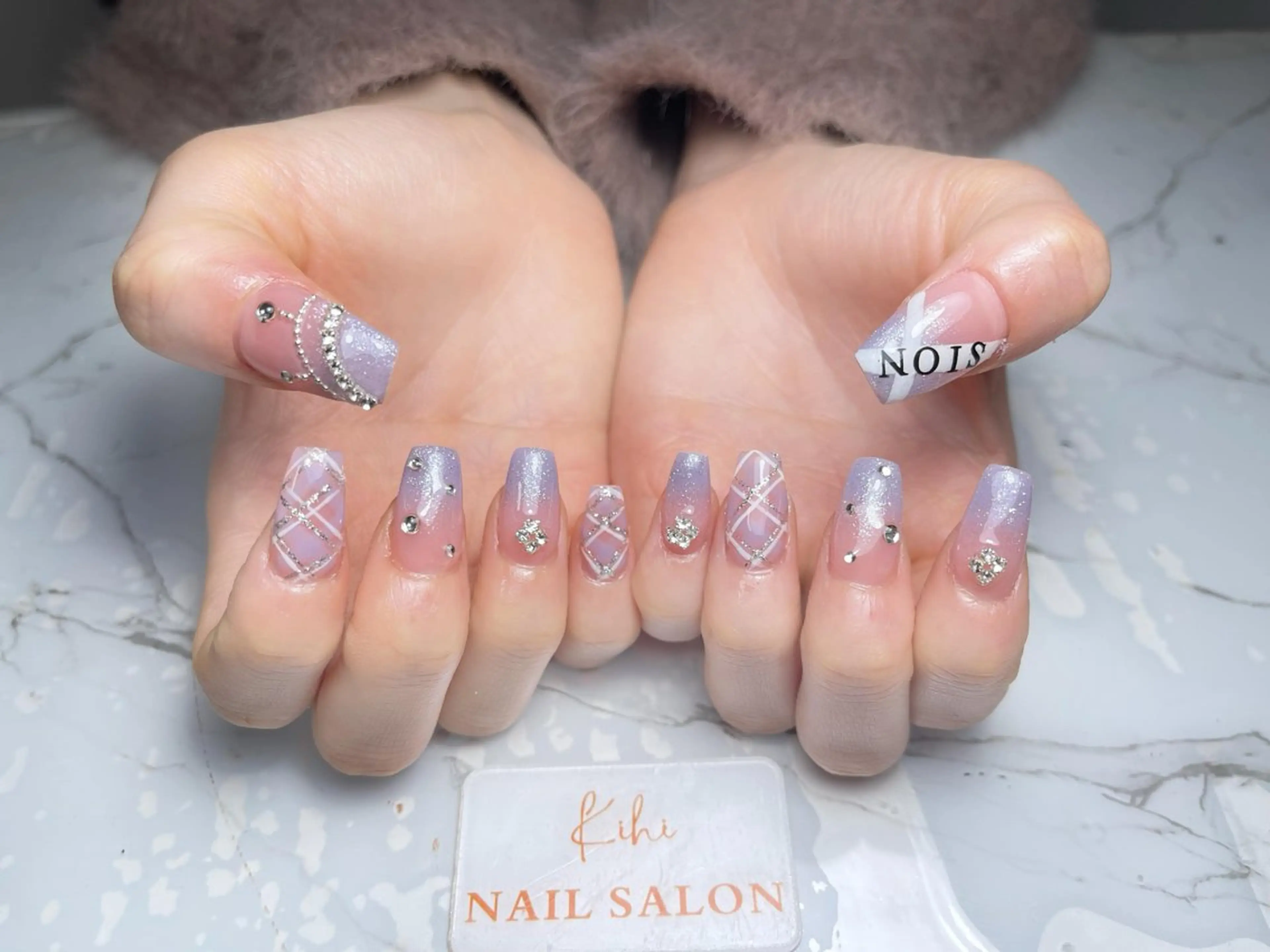 ネイル アートネイル フレンチネイル ジェルネイル グラデーション 韓国ネイル ハンドネイル 💕鈴木ユリ パラジェル/オフ無料のネイルデザイン