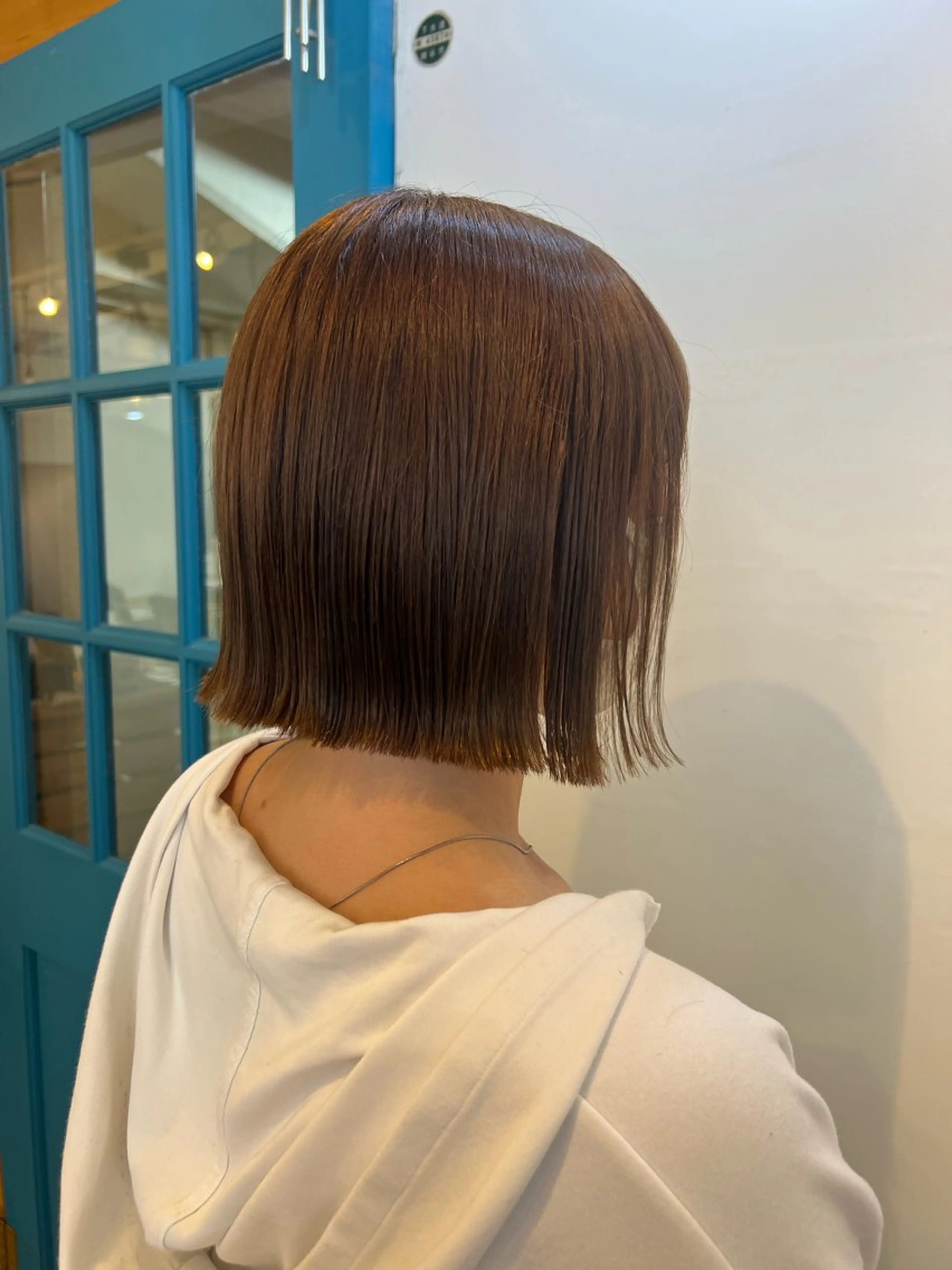 ショート カラー デザインカラー イヤリングカラー ハイライトカラー ボブ 顔周りカット カット ヘアカラー トリートメント KANA/ボブ/ インナーカラー/艶髪のヘアスタイル