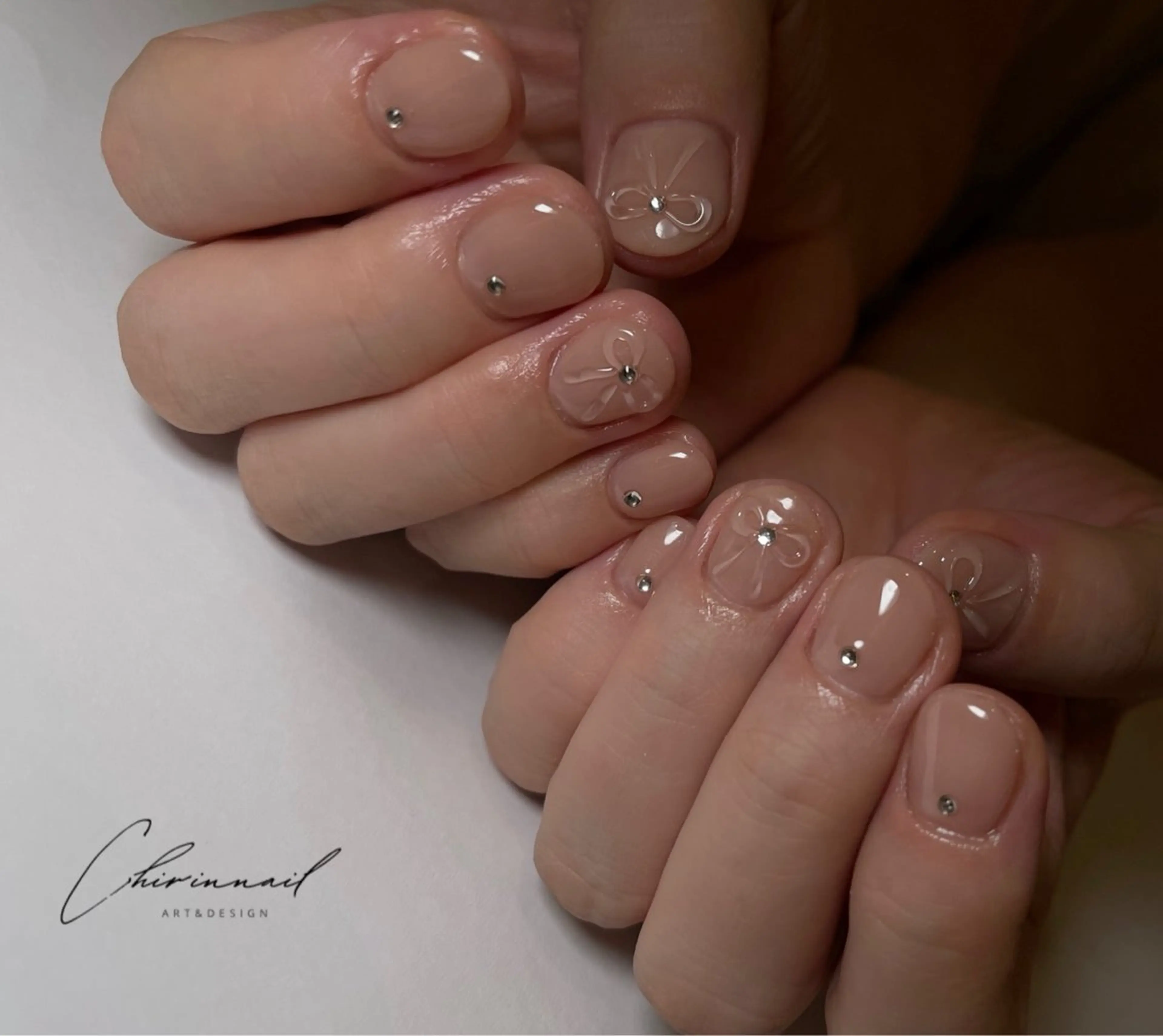 ネイル アートネイル チークネイル 韓国ネイル マグネットネイル ニュアンスネイル chirin nailのネイルデザイン