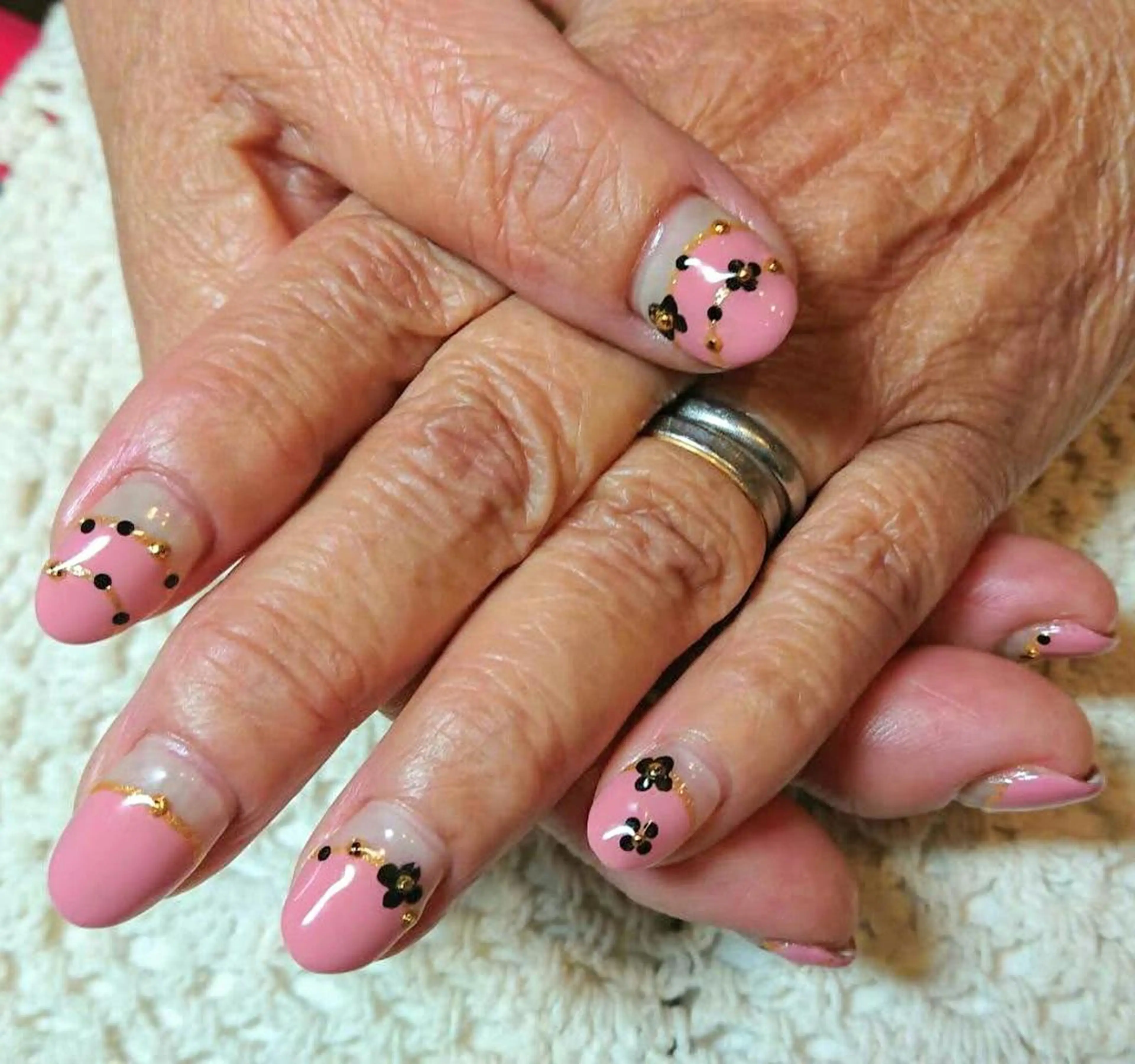 ネイル 林 珠里のネイルデザイン