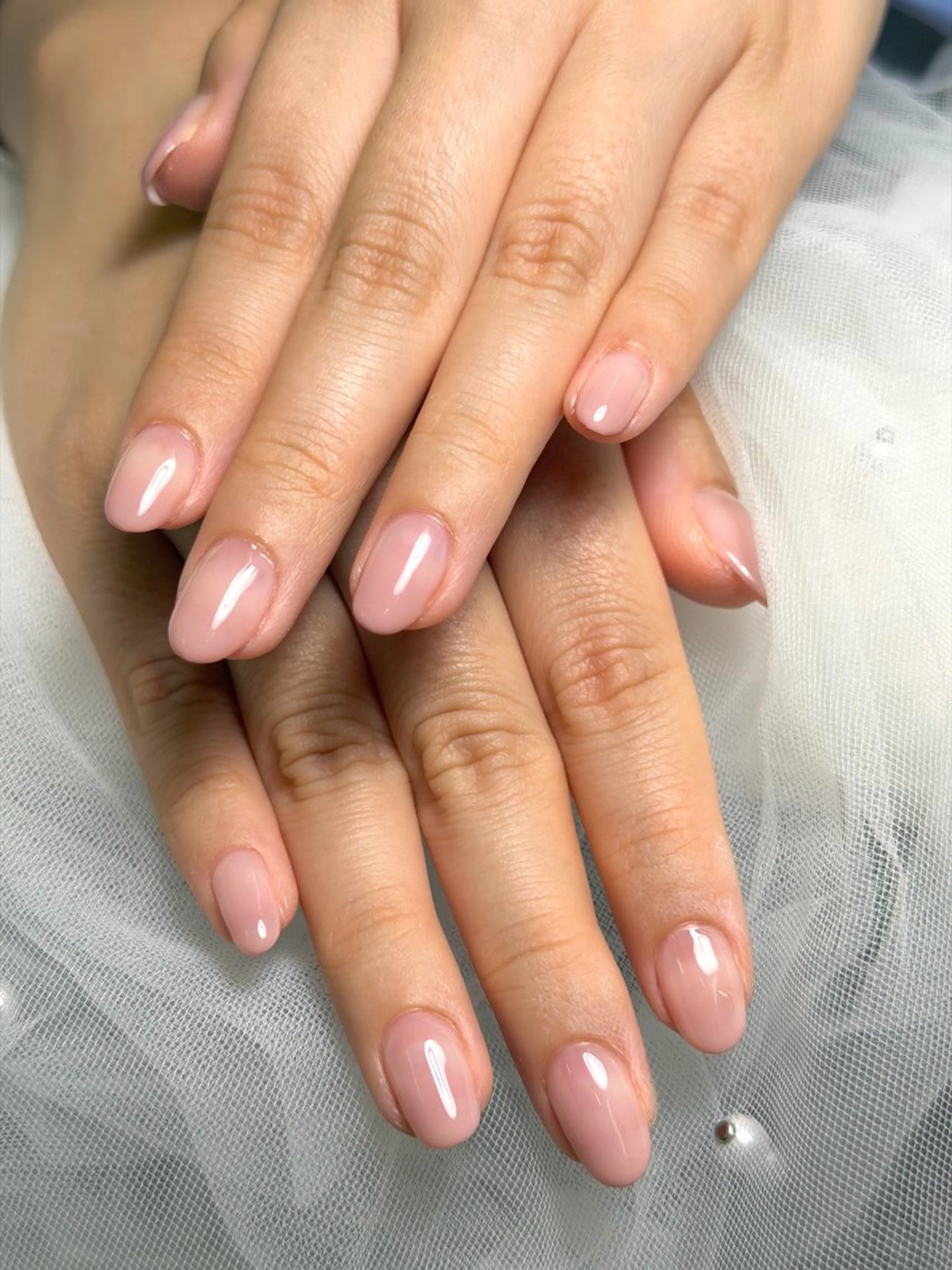 ネイル 池袋Uni nail 上品シンプルデザインのネイルデザイン