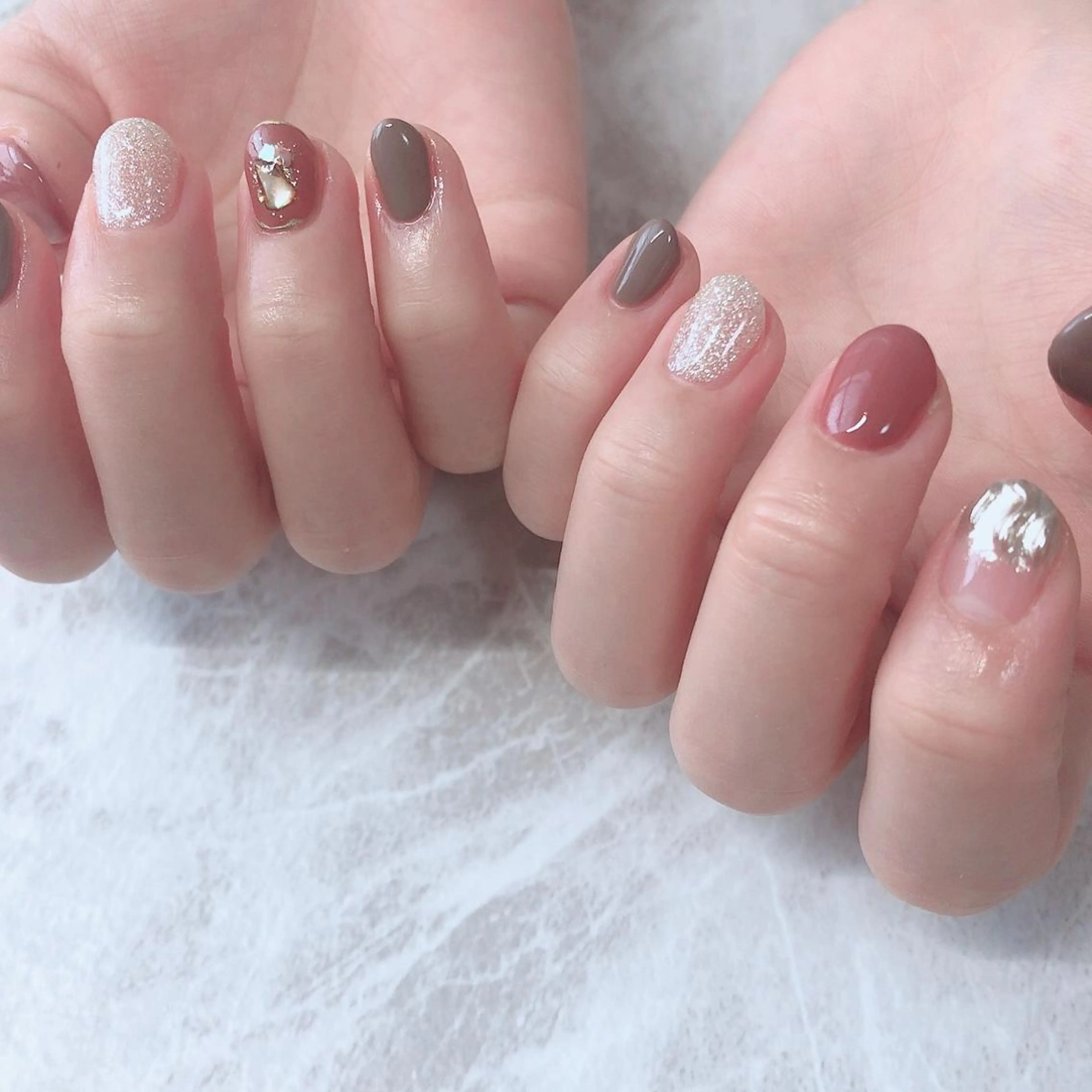 ネイル ハンドネイル 西岡 杏のネイルデザイン