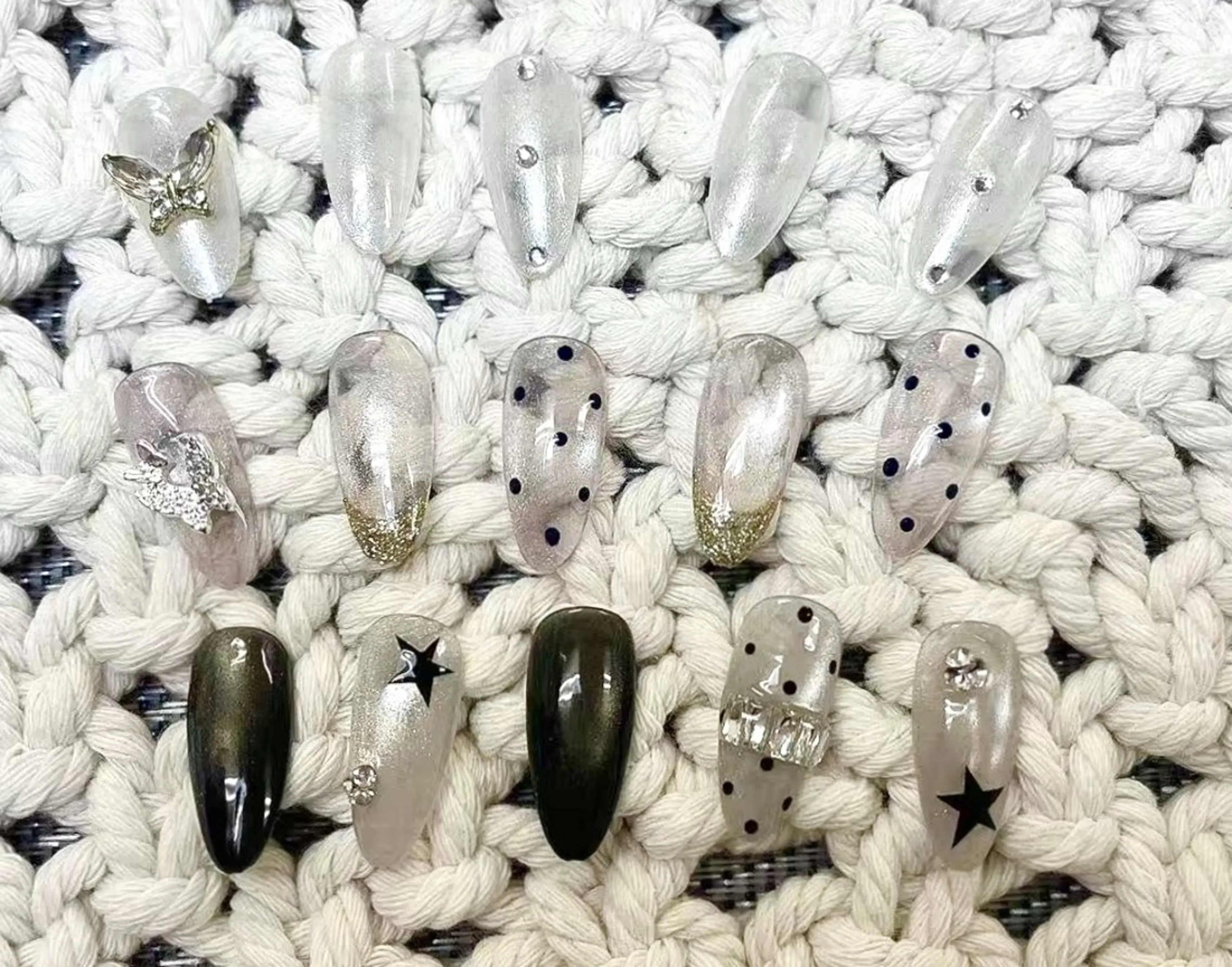 ネイル ハンドネイル 小 羽のネイルデザイン