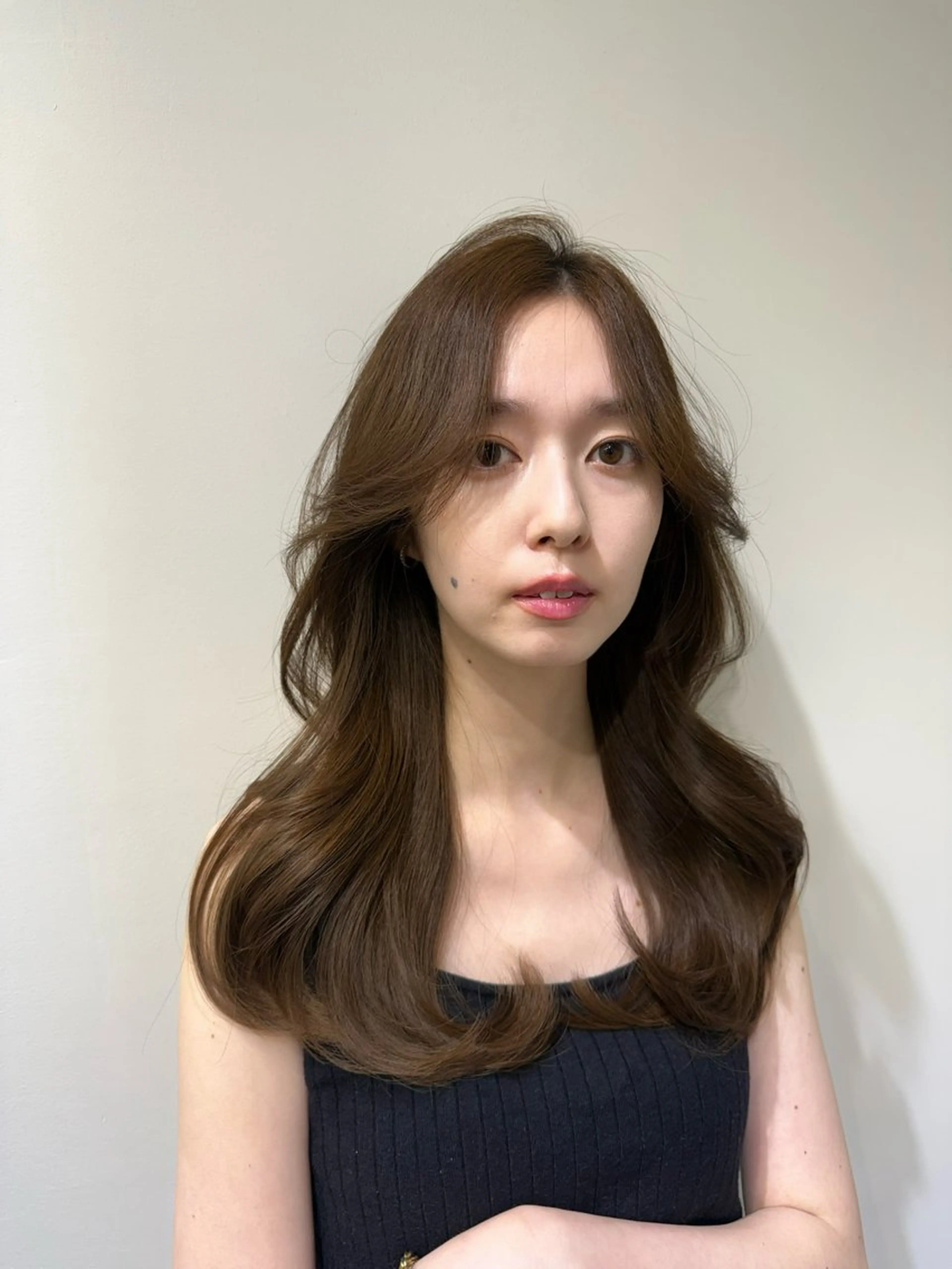 ロング カラー ミディアムレイヤー 添田晃基のヘアスタイル