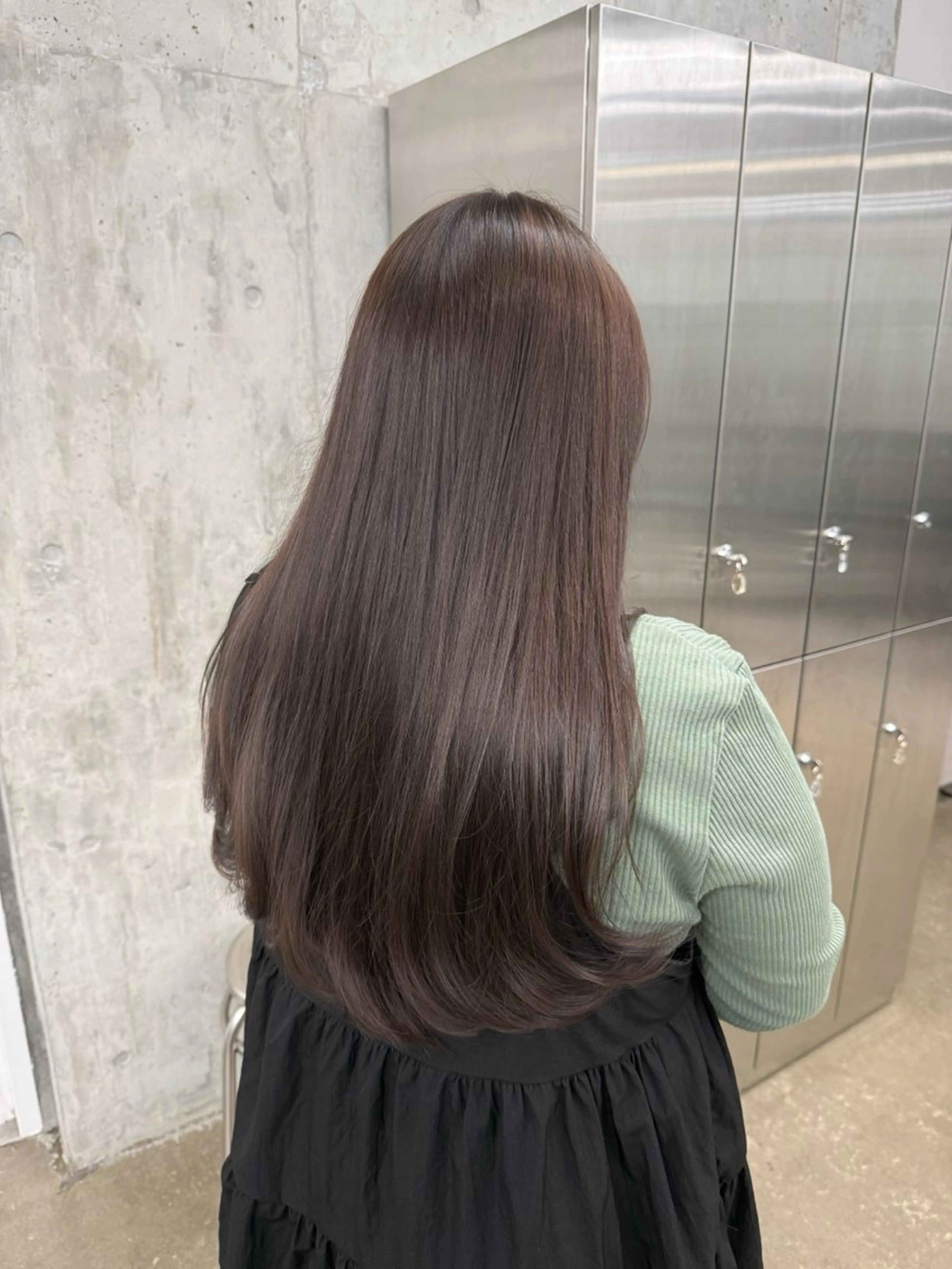 ロング カラー グレージュ ラベンダーカラー ラベンダーグレージュ ラベンダーグレー オレンジ カット ヘアカラー トリートメント 高橋大樹/グレージュ 透明感/髪質改善のヘアスタイル