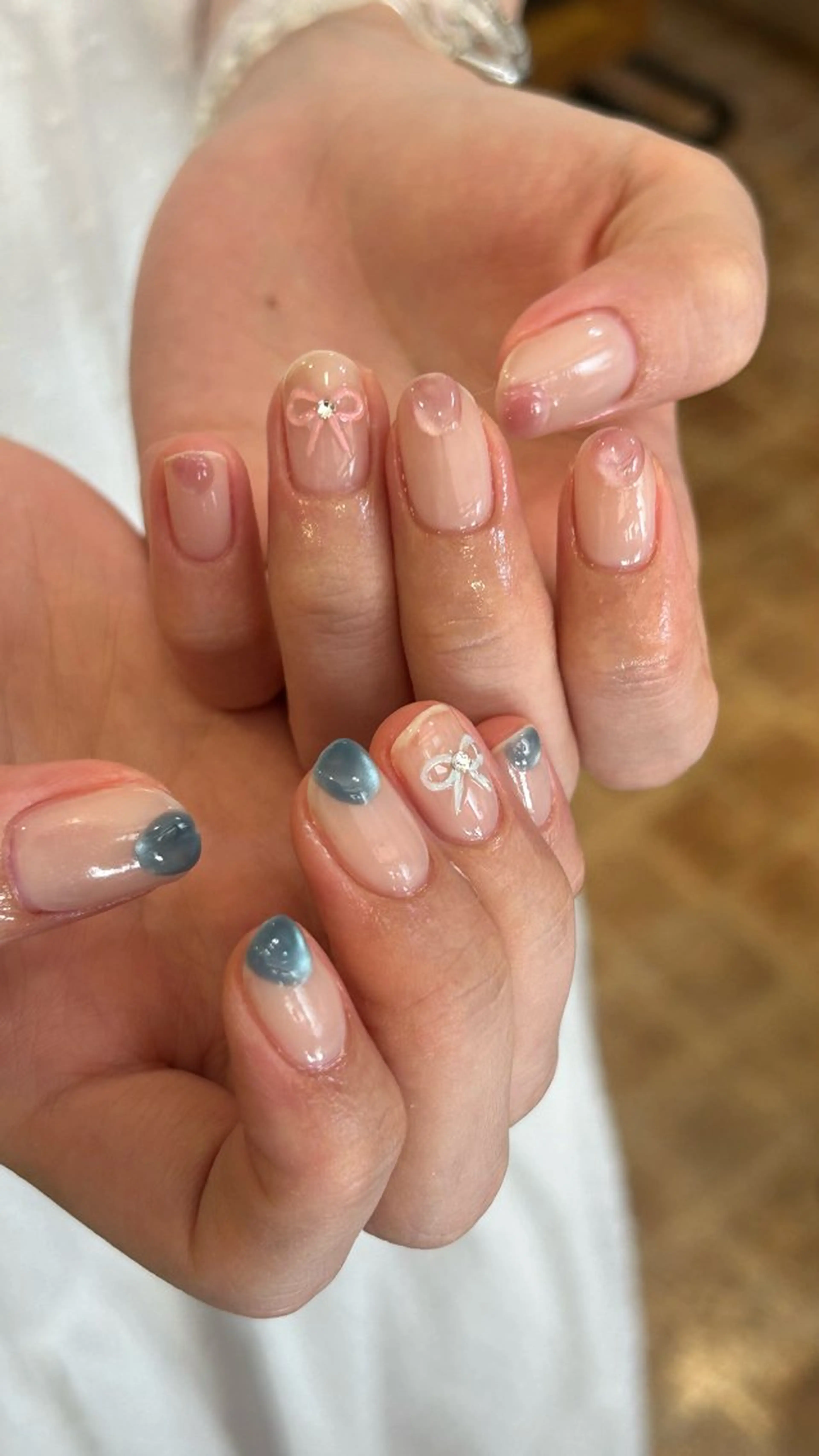ネイル マグネットネイル ぷっくりネイル リボン 小野寺 千尋のネイルデザイン