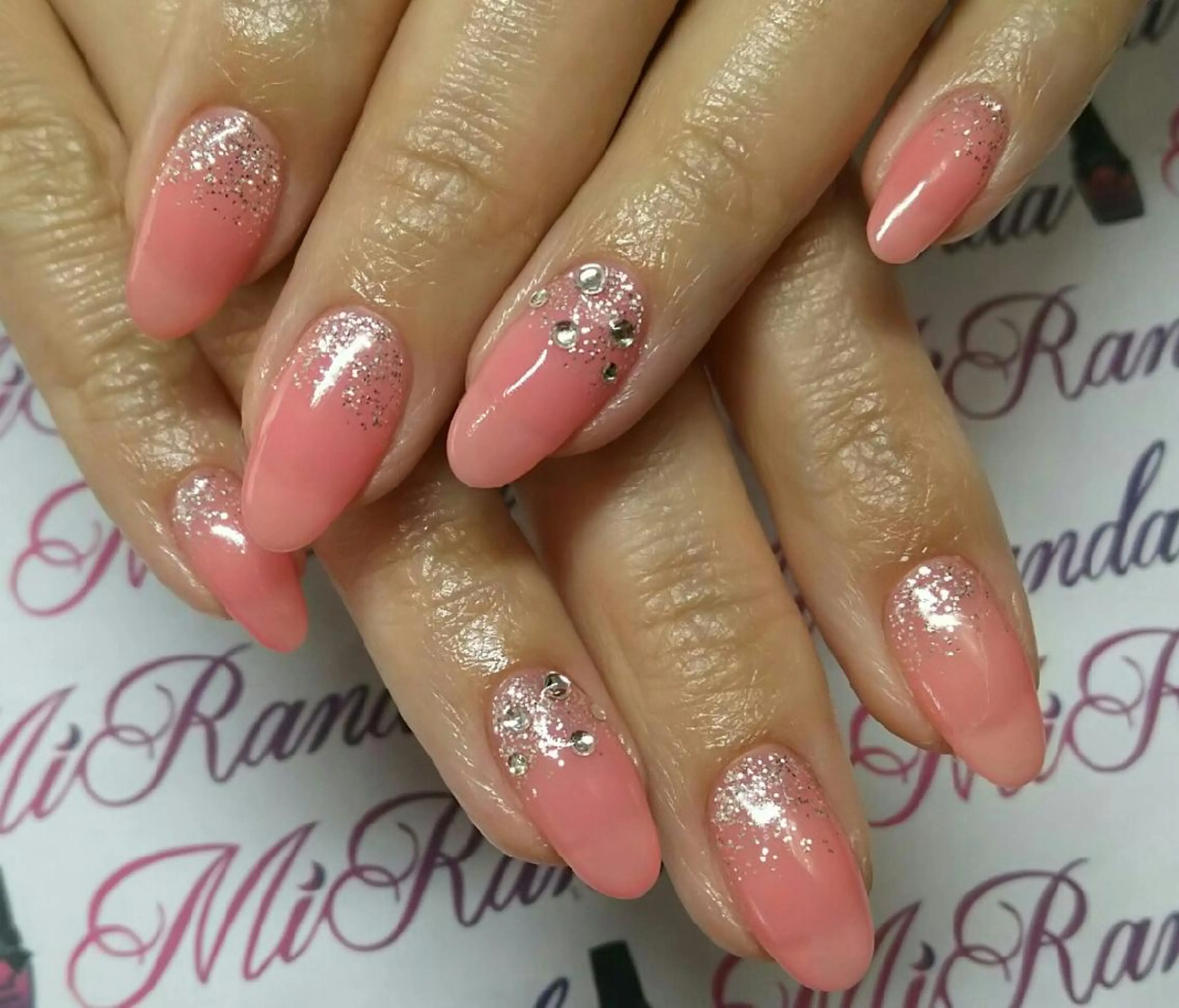 ネイル MiRanda Nail所属・MiRanda 保坂 舞のネイルデザイン