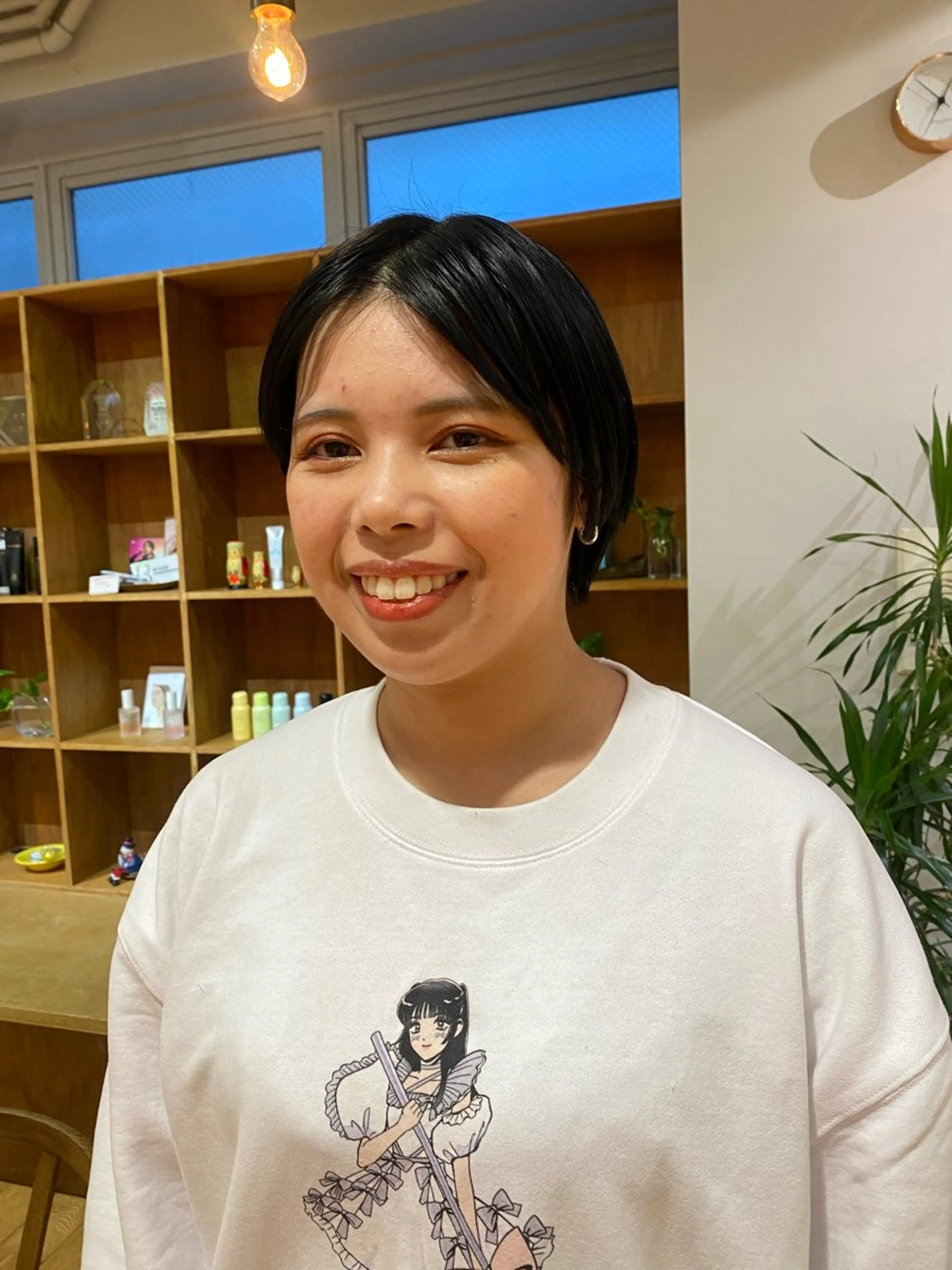 ショート カット パーマ 大人可愛い♡コテ巻き パーマ🌼杉田 萌恵のヘアスタイル