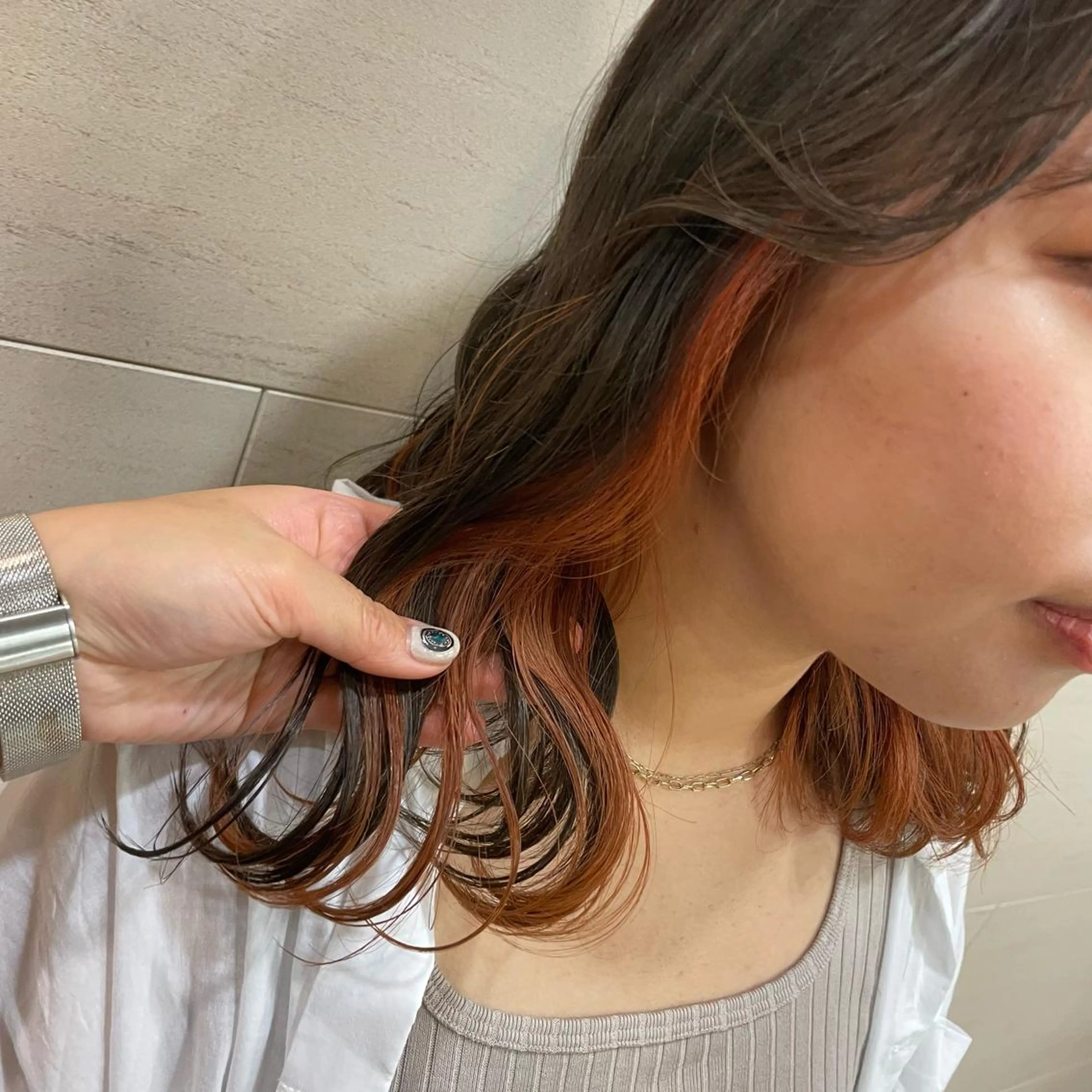 ミディアム ハイトーン/暖色/ 眉/メイク/Rinaのヘアスタイル