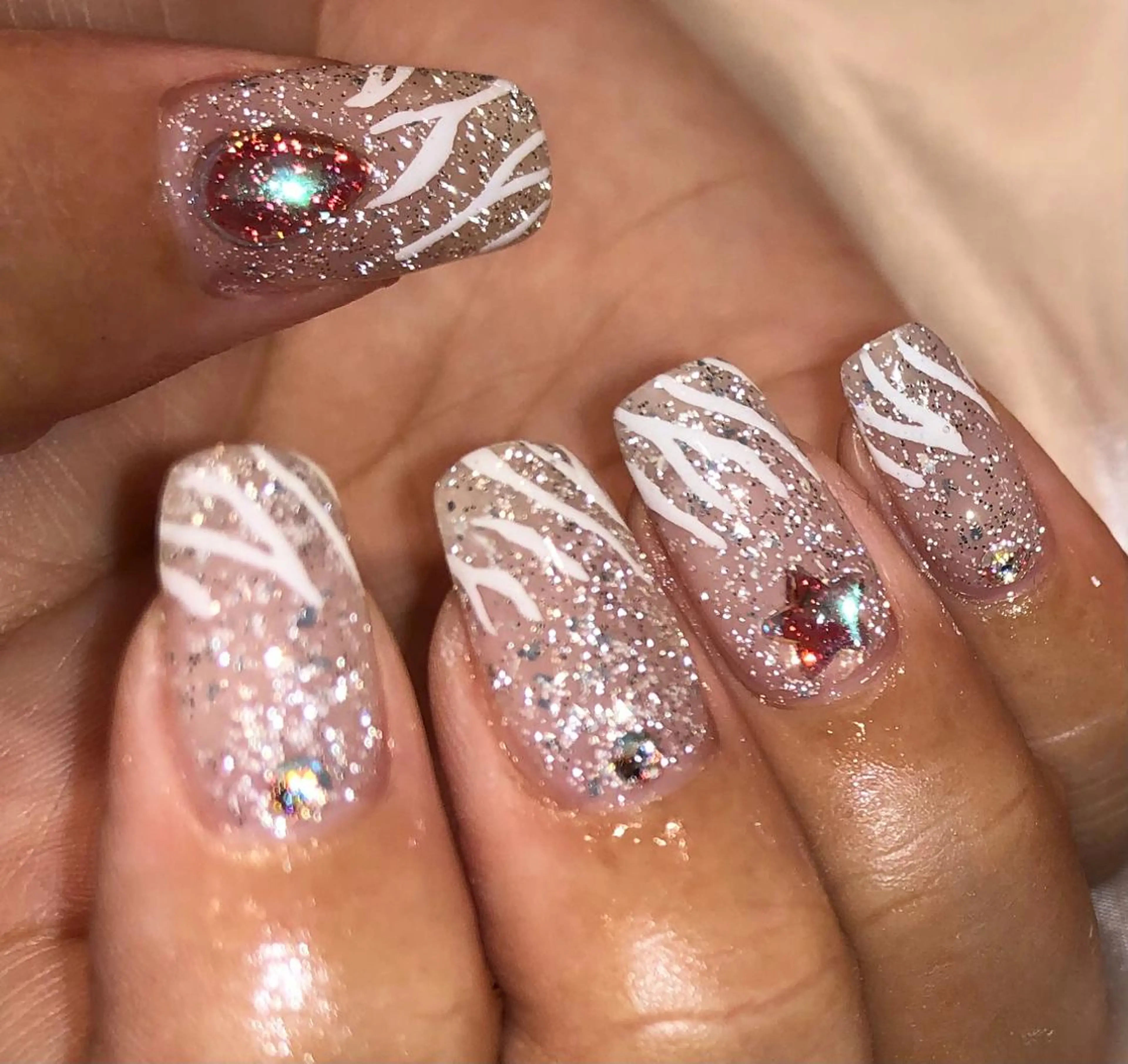 ネイル フラッシュネイル キラキラネイル ラメ(グリッター) ワンカラーネイル ハンドネイル パラあり！フィルイン 美フォルムのネイルデザイン