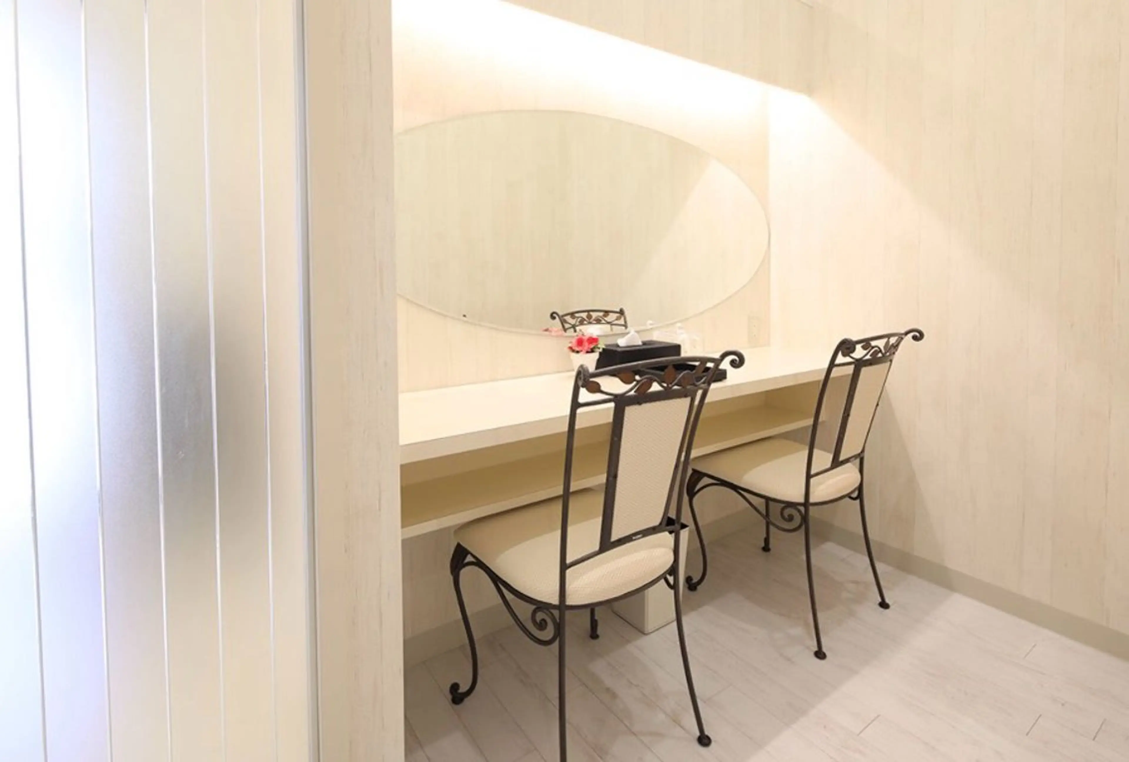 ãã¥ãŒãã£ãŒã¯ãªããã¯ã³ããåœååºæå±ã»bckðâ© åœååºã®ãšã¹ãã»ãªã©ã¯ã€ã¡ãŒãž