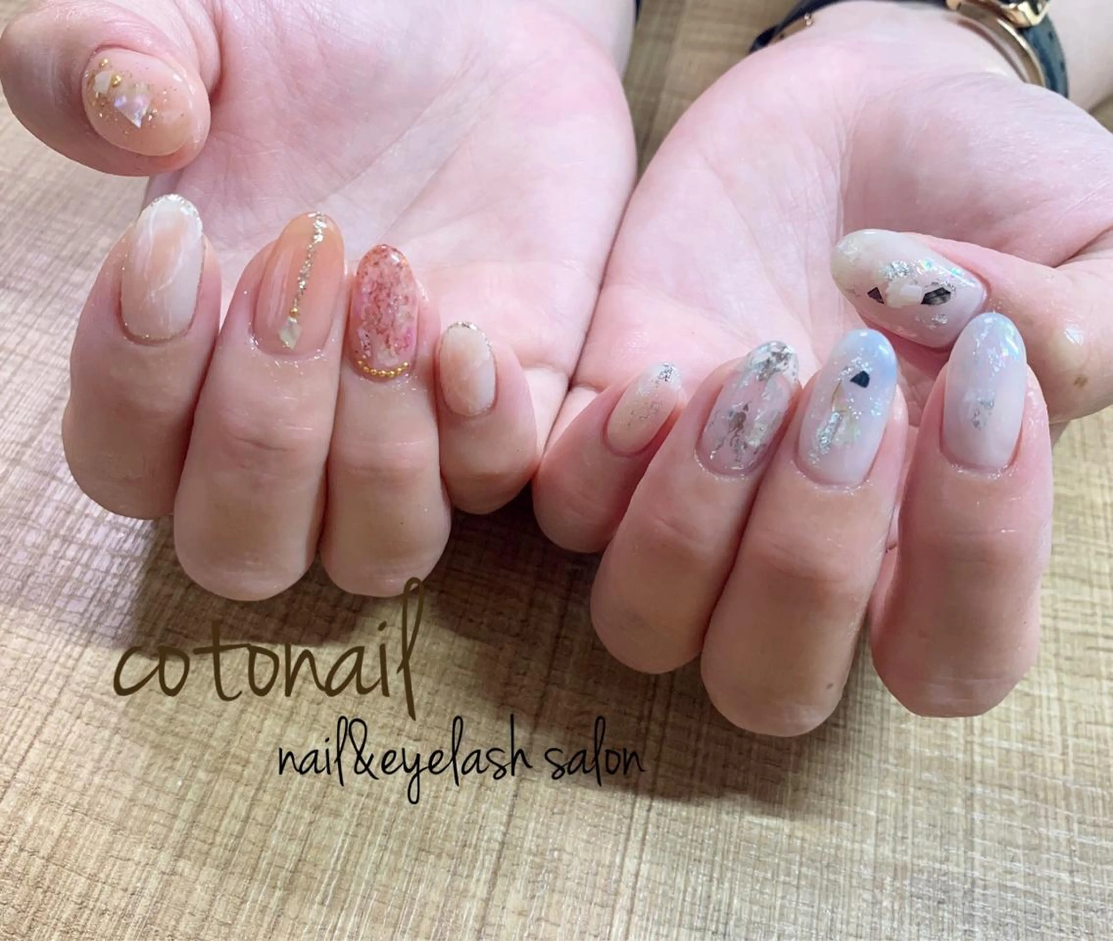 ミディアム ハンドネイル ツメトマツゲ .のネイルデザイン