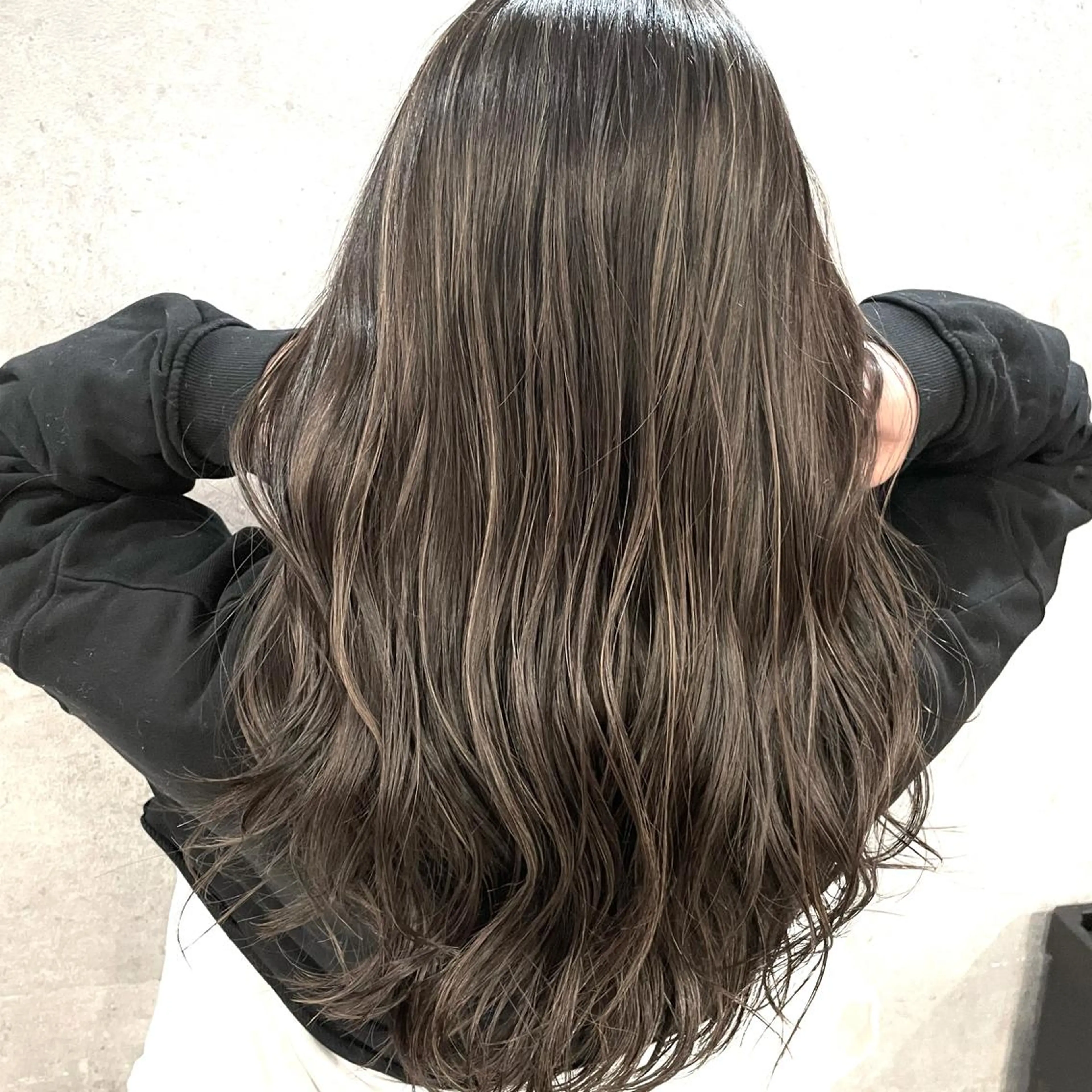 セミロング カラー ハイライトカラー ハイライト ✨ハイトーン✨ 濱田知孝のヘアスタイル