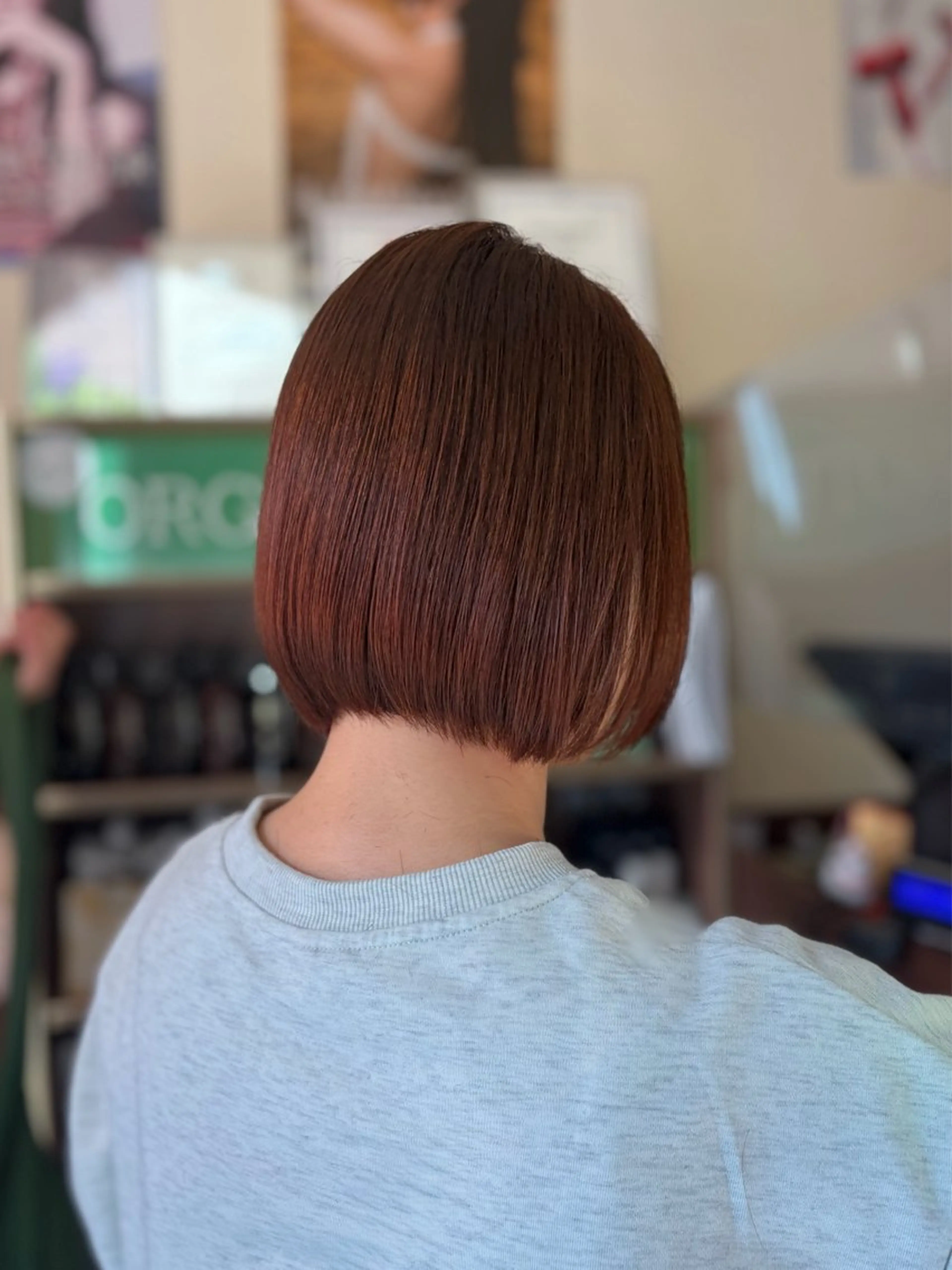 ミディアム カラー ベージュカラー ハイトーンカラー ピンクカラー ピンクベージュ ボブ カット ヘアカラー Aphrodite 横手 亜紀のヘアスタイル