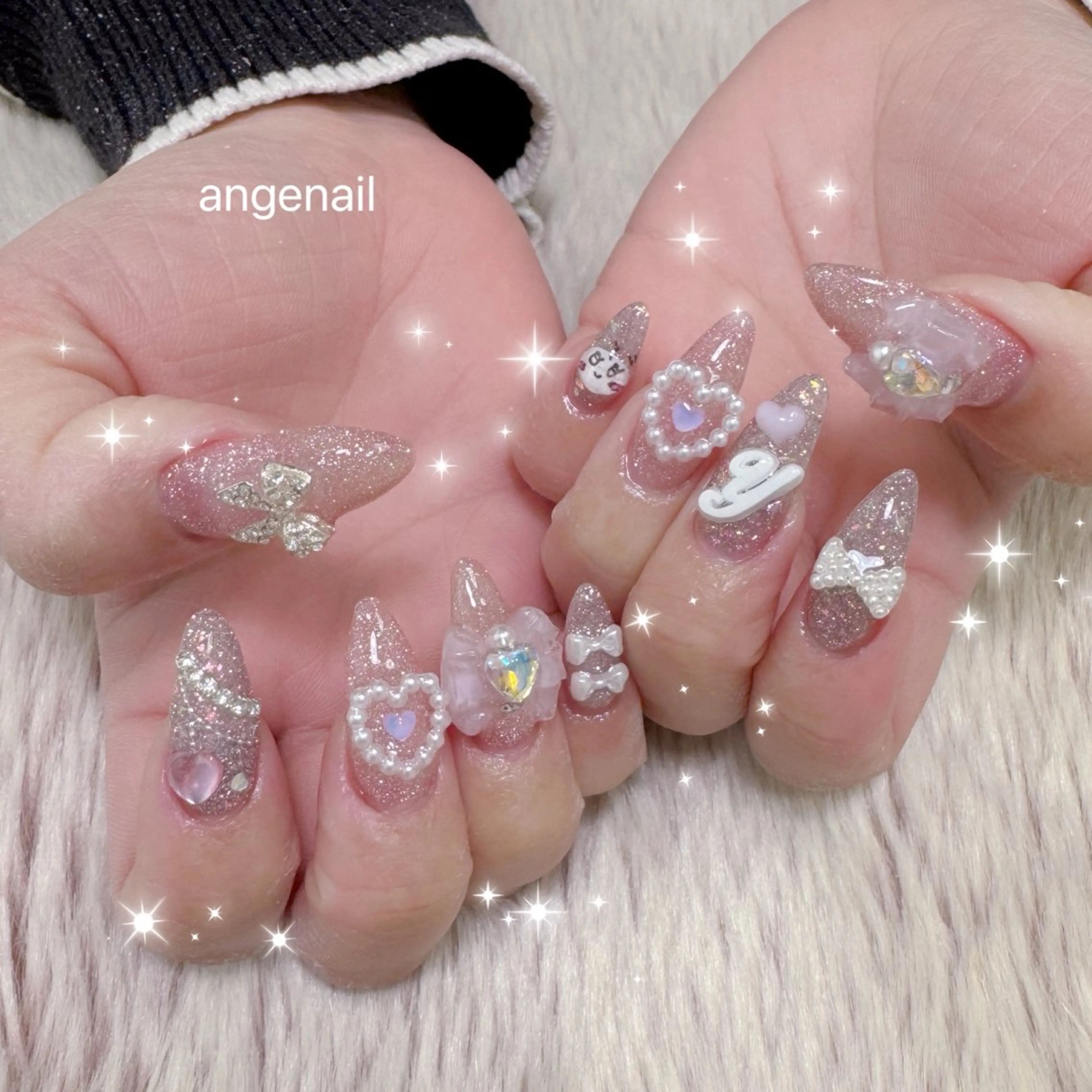 ネイル ハンドネイル オーナーネイリスト MAKIのネイルデザイン