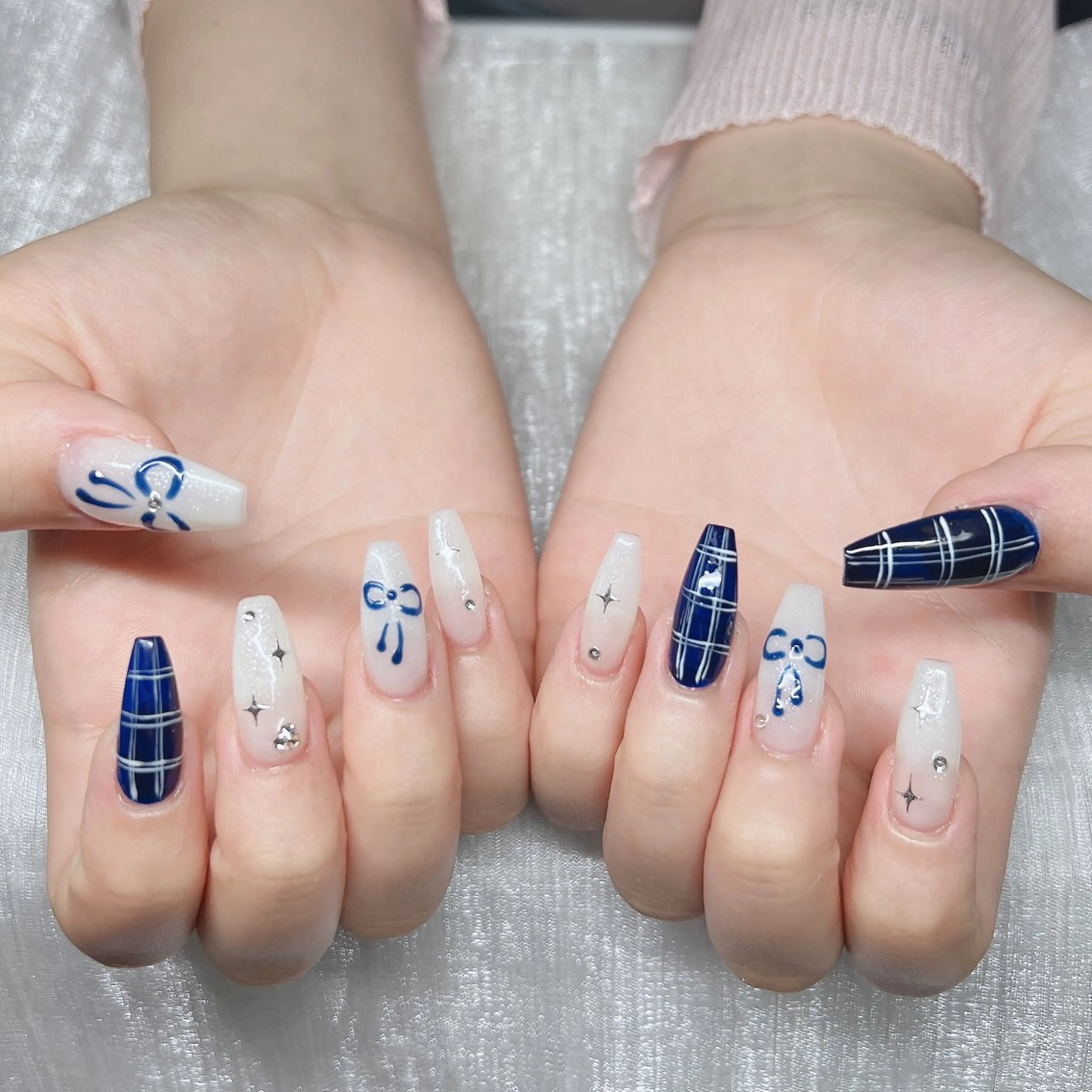 ネイル オーロラネイル チークネイル 長さ出し フットネイル フレンチネイル ハンドネイル Lee Nails チップ長さだし専門店のネイルデザイン