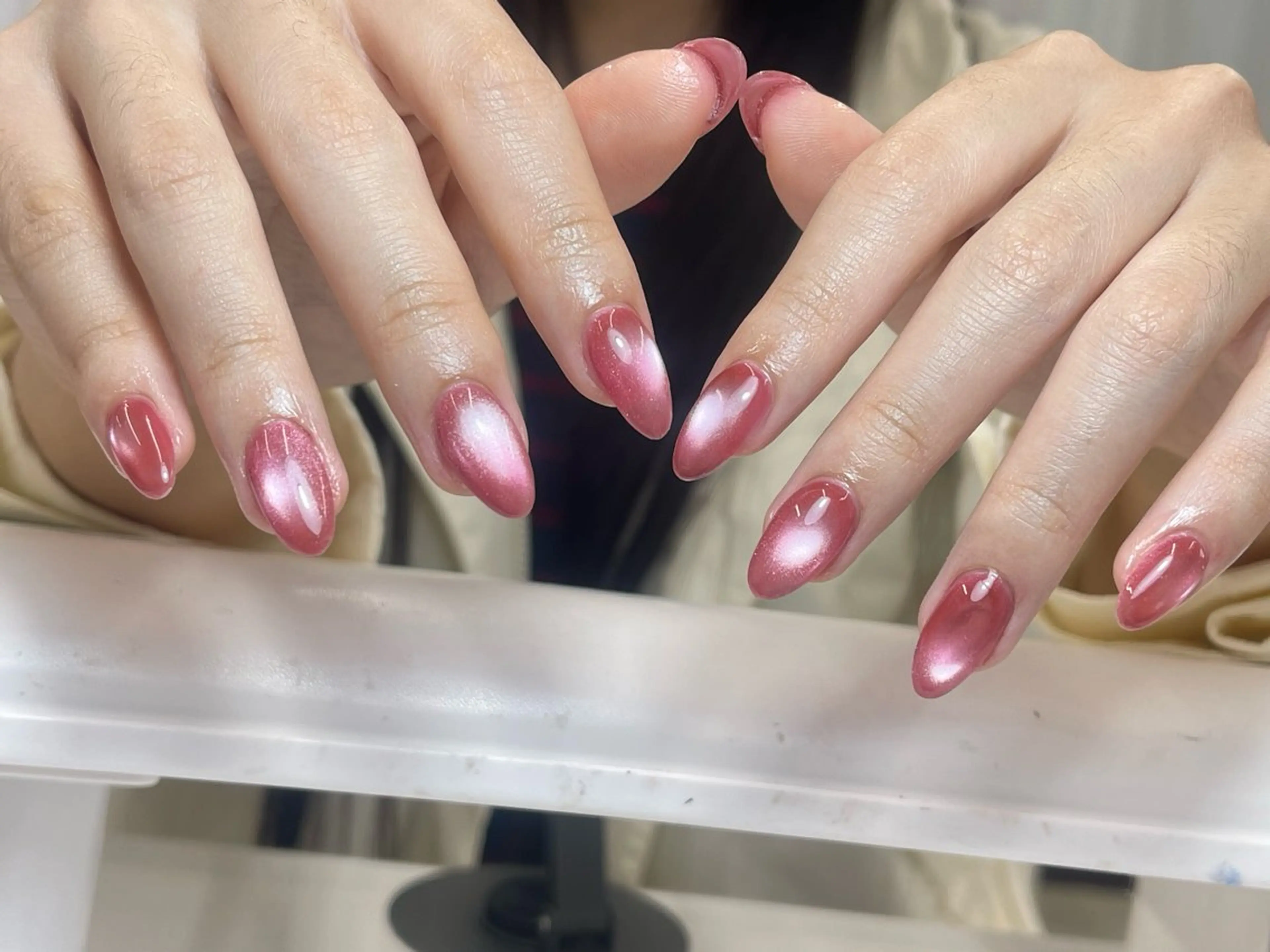 ロング トゥ ヒェンのネイルデザイン