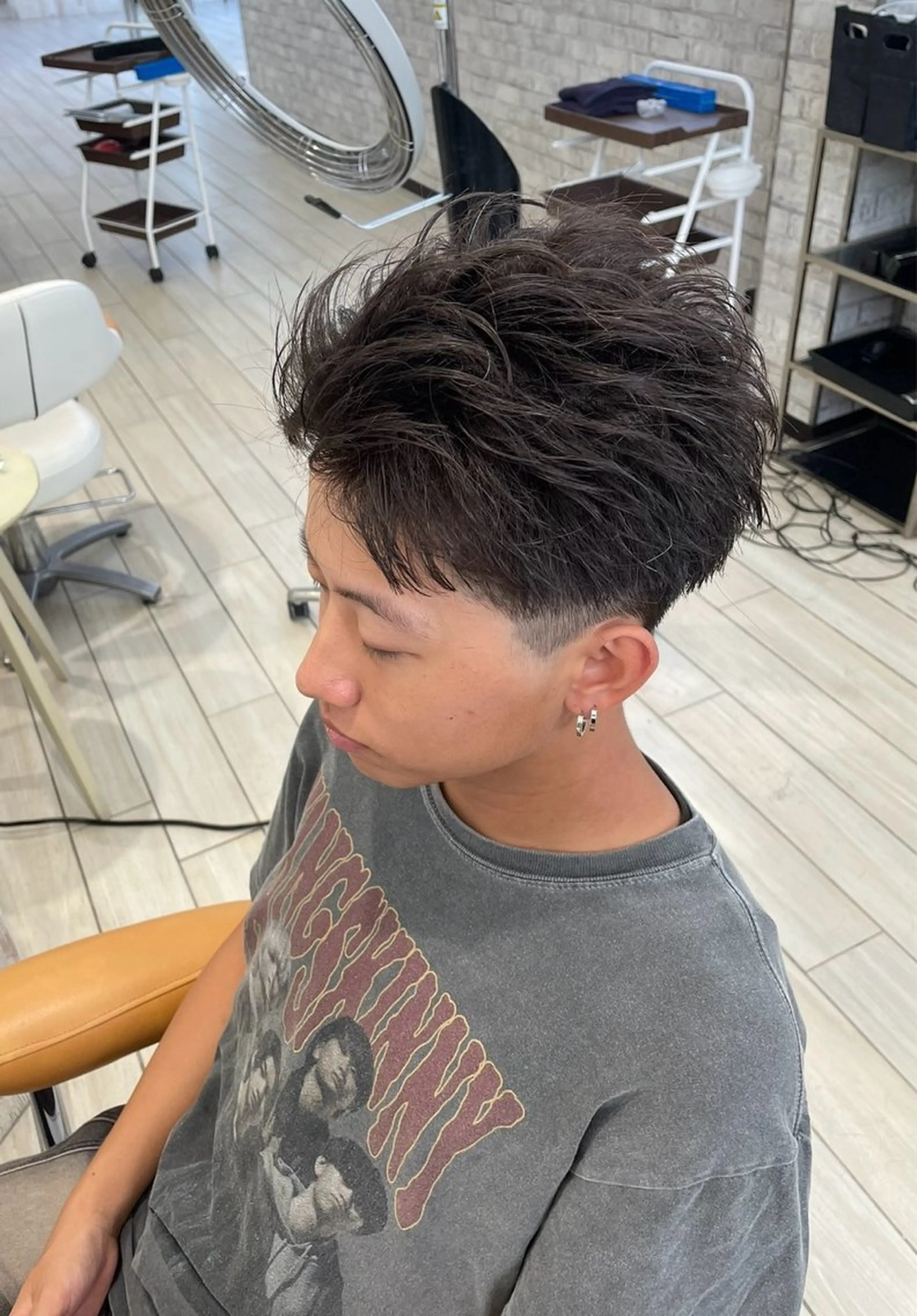 men's刈り上げツーブロックの写真