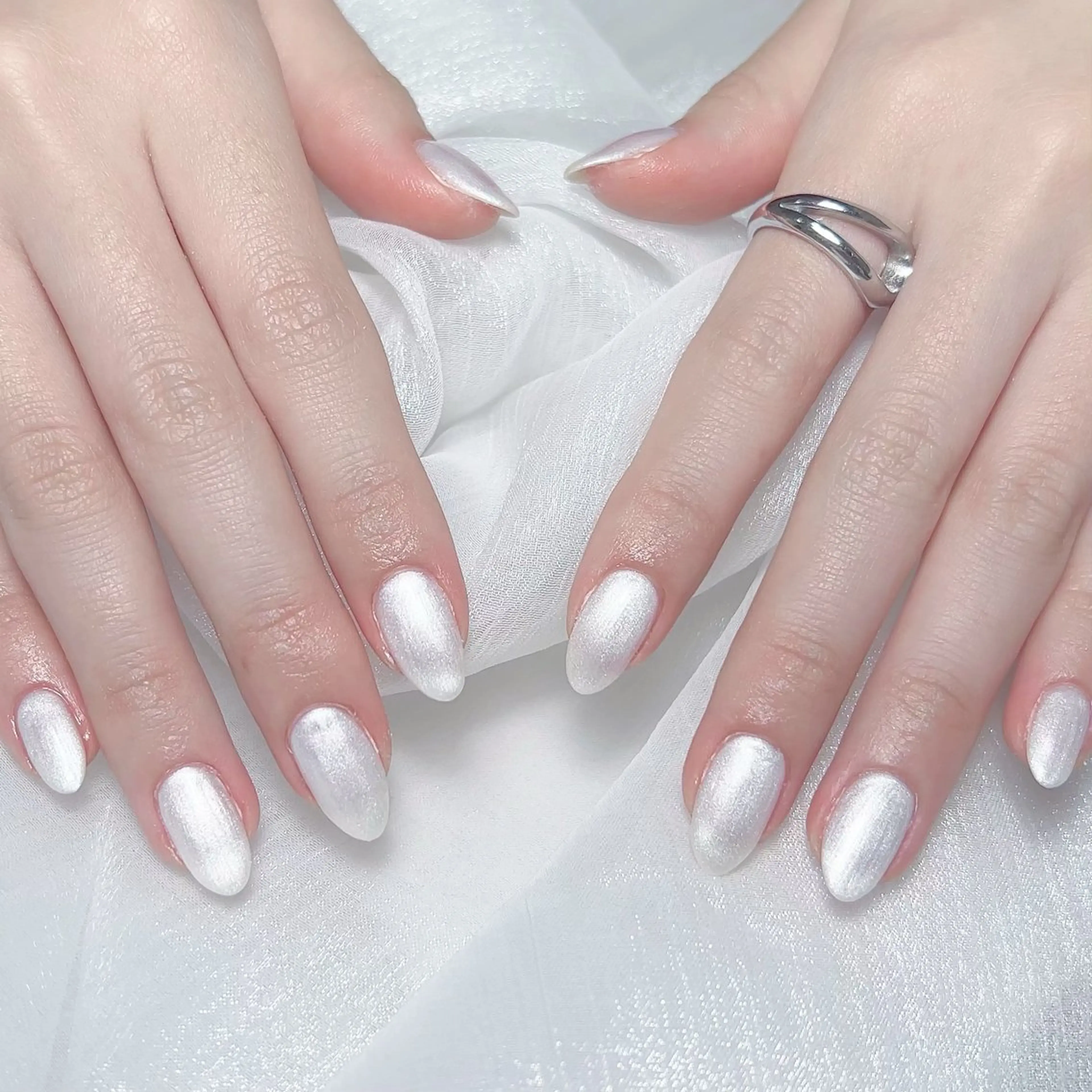 メンズ ネイル メンズ韓国風 アートネイル オーロラネイル ガーリー キラキラネイル ハンドネイル Nail salon 木にいるのネイルデザイン