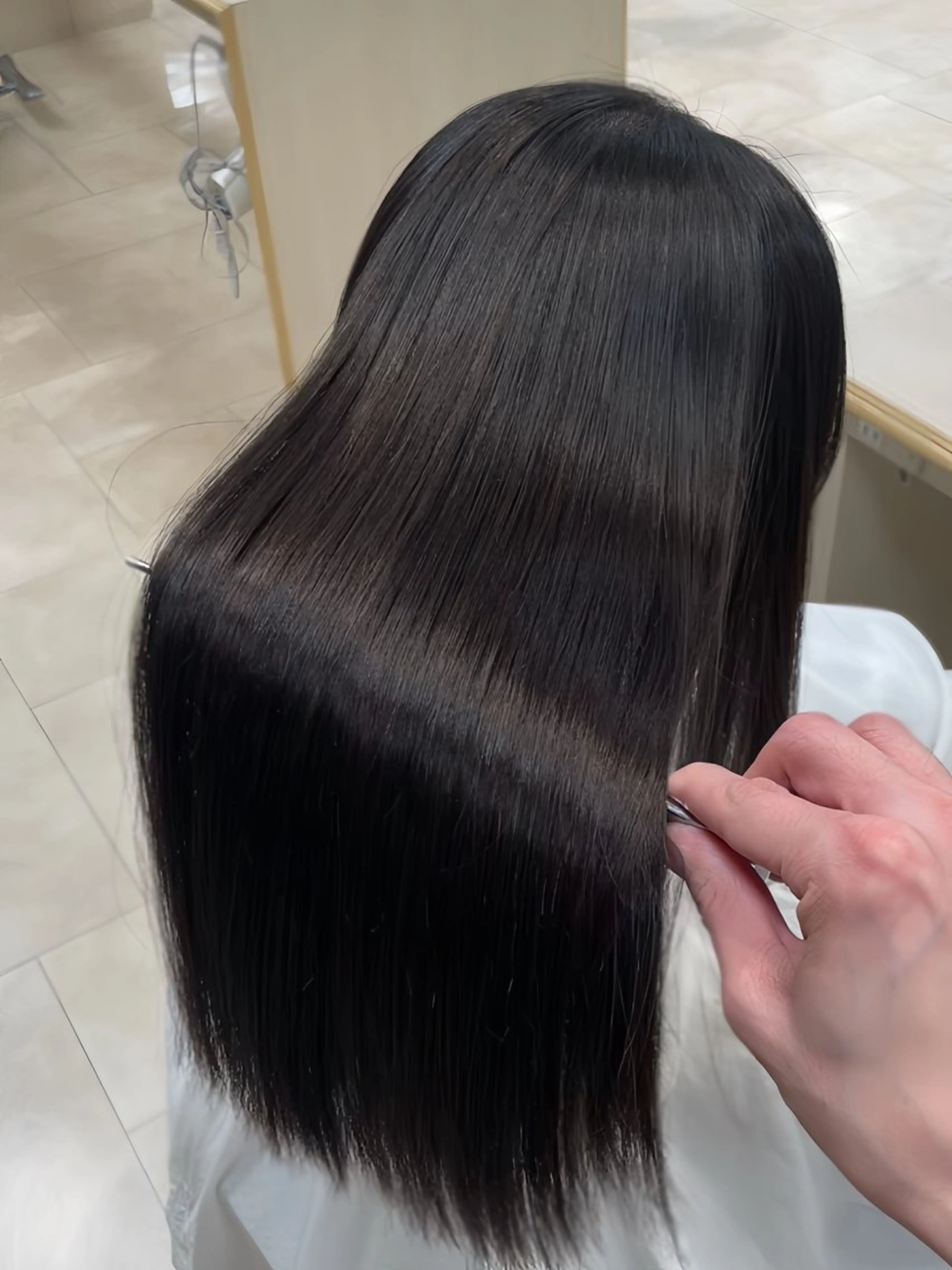 ロング シャドウパーマ／骨格 矯正カット　トモキのヘアスタイル