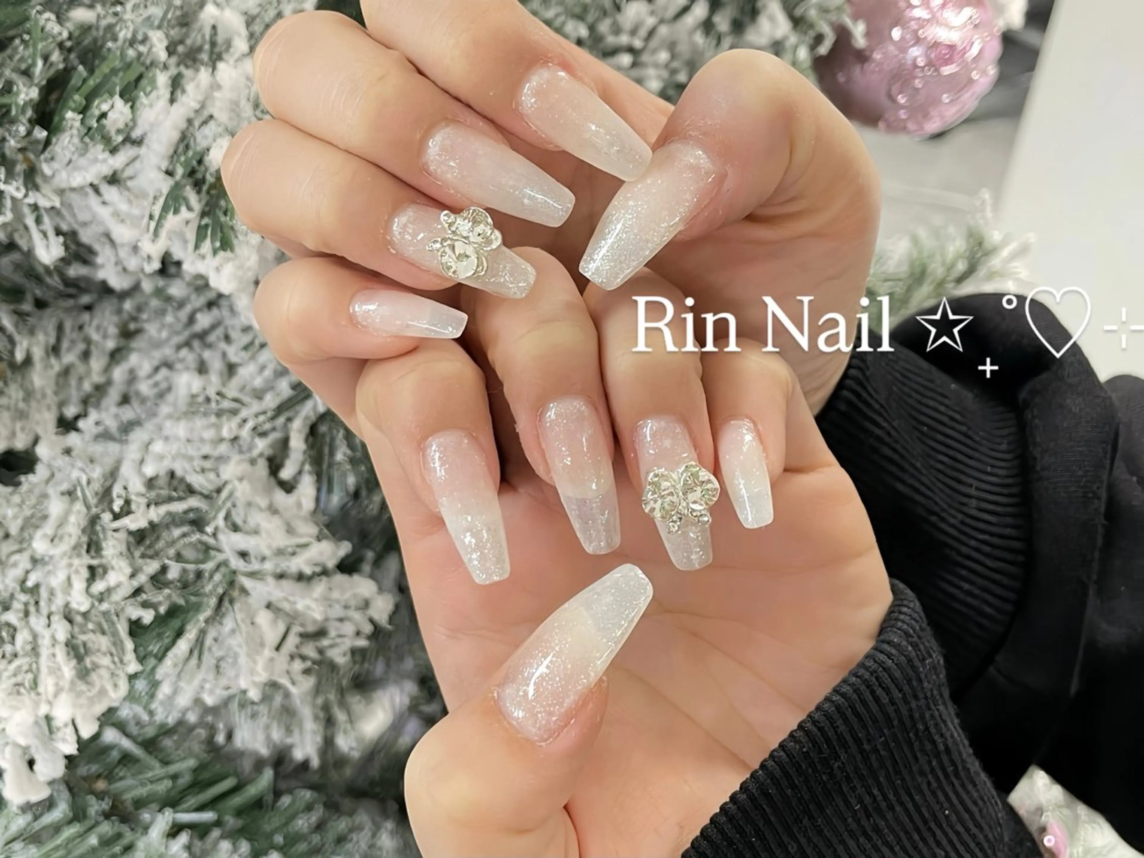 ネイル チークネイル フラッシュネイル フラワーネイル フットネイル ジェルネイル ハンドネイル Rin Nail Shinokuboのネイルデザイン