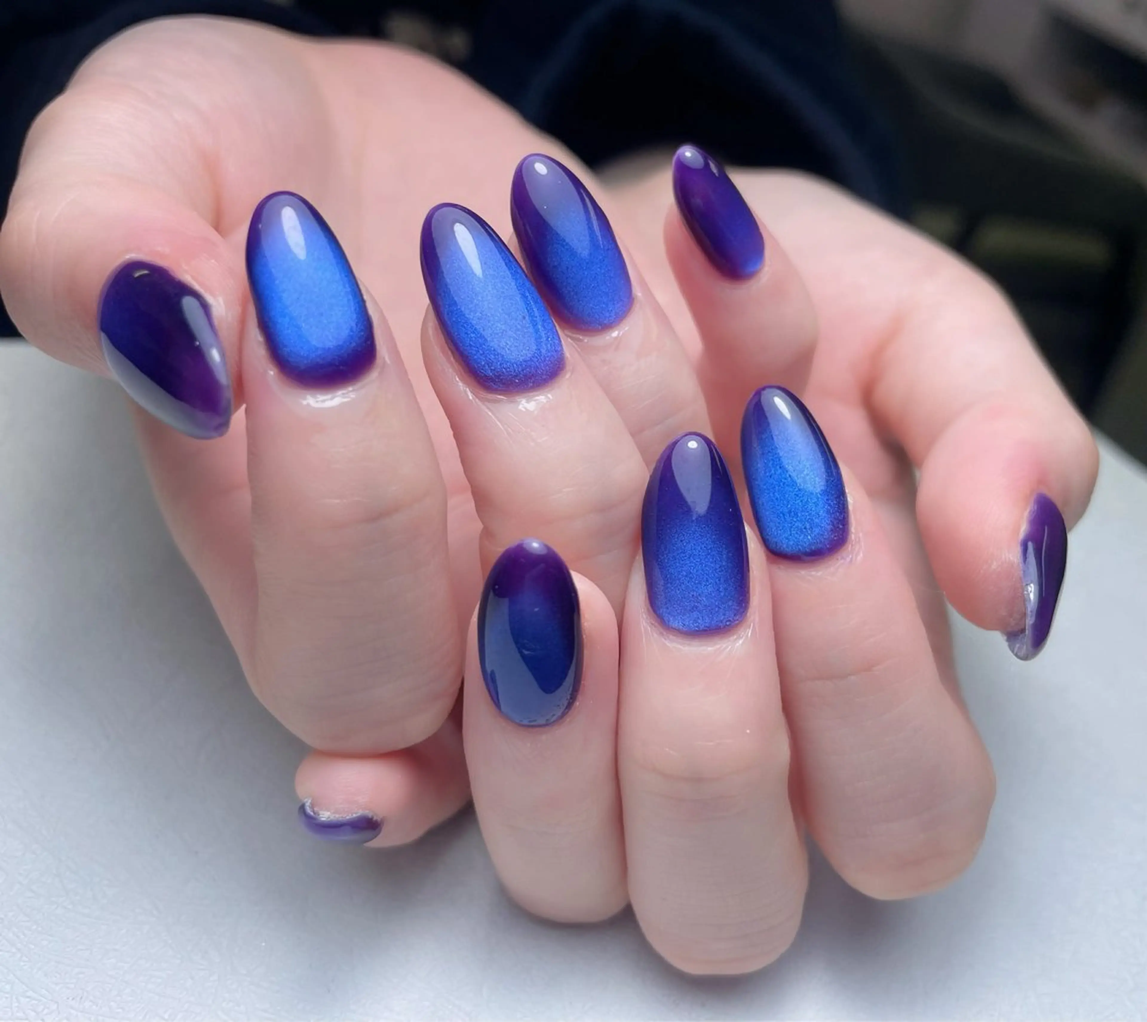 ネイル オーロラネイル フットネイル フレンチネイル ジェルネイル ガラスフレンチ ハンドネイル 中野駅から2分 MEO NAILのネイルデザイン