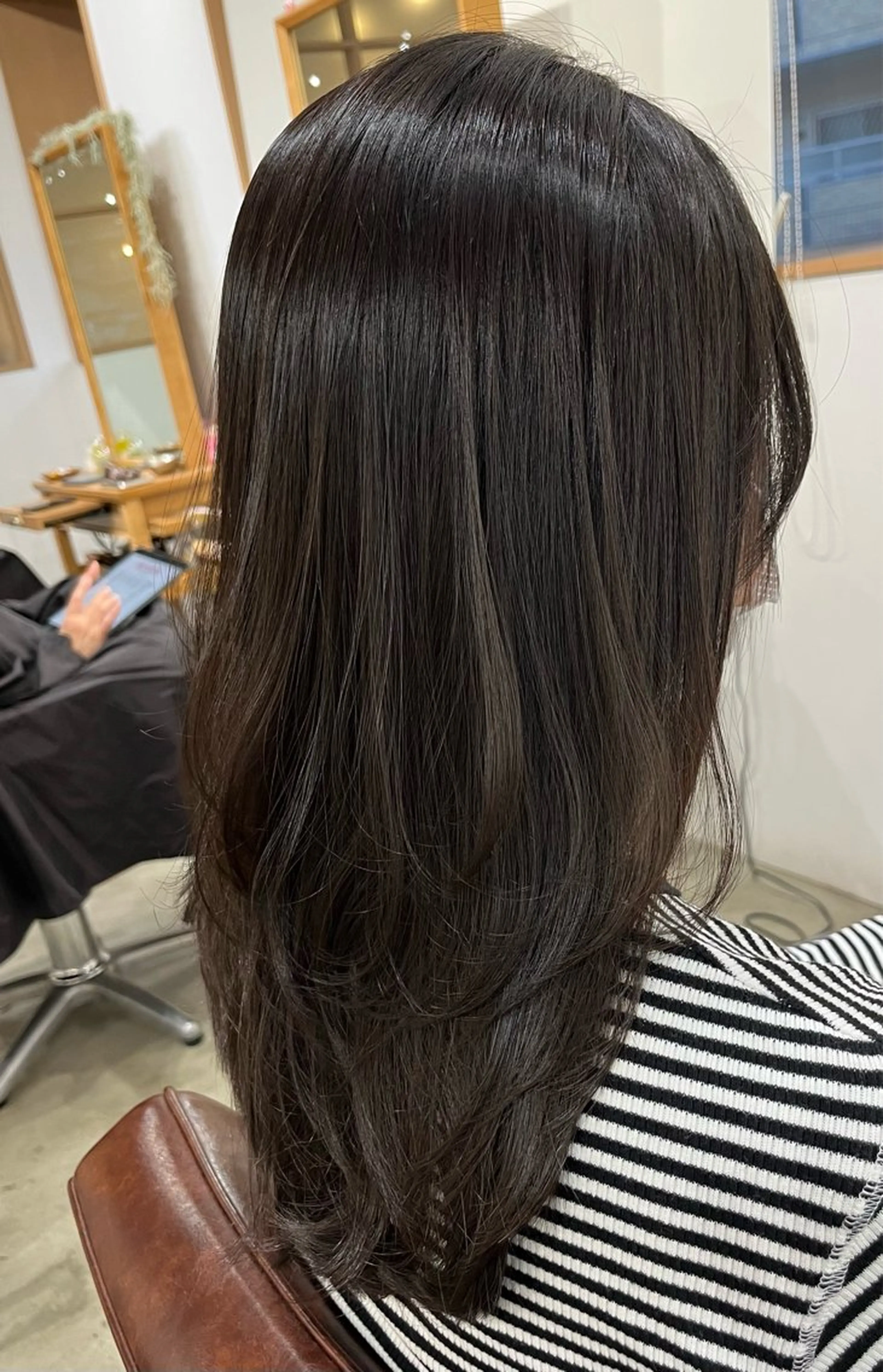 ロング レイヤーカット カット トリートメント 三島 有佳里のヘアスタイル
