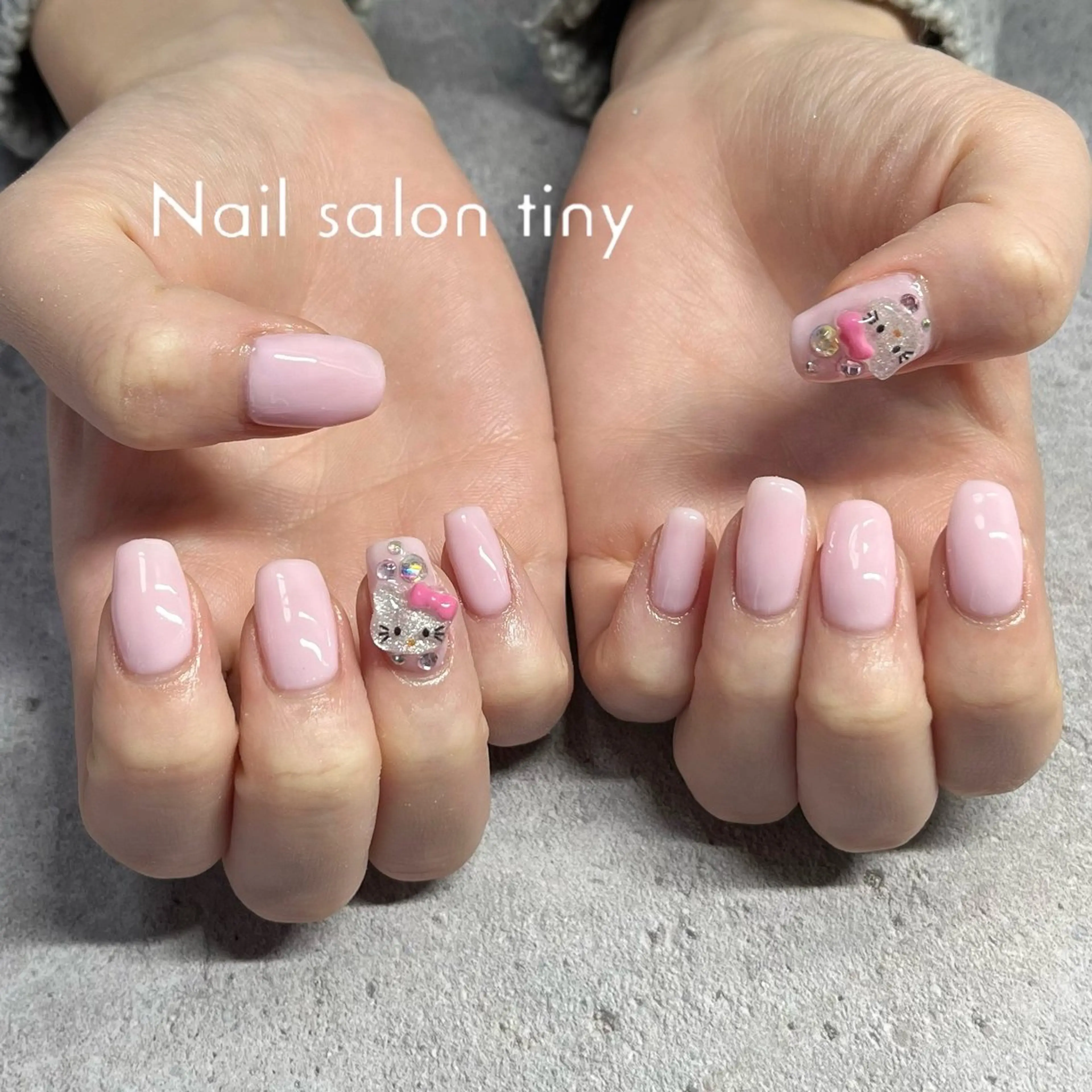 ネイル ワンカラーネイル Nail salon tiny🩵のネイルデザイン