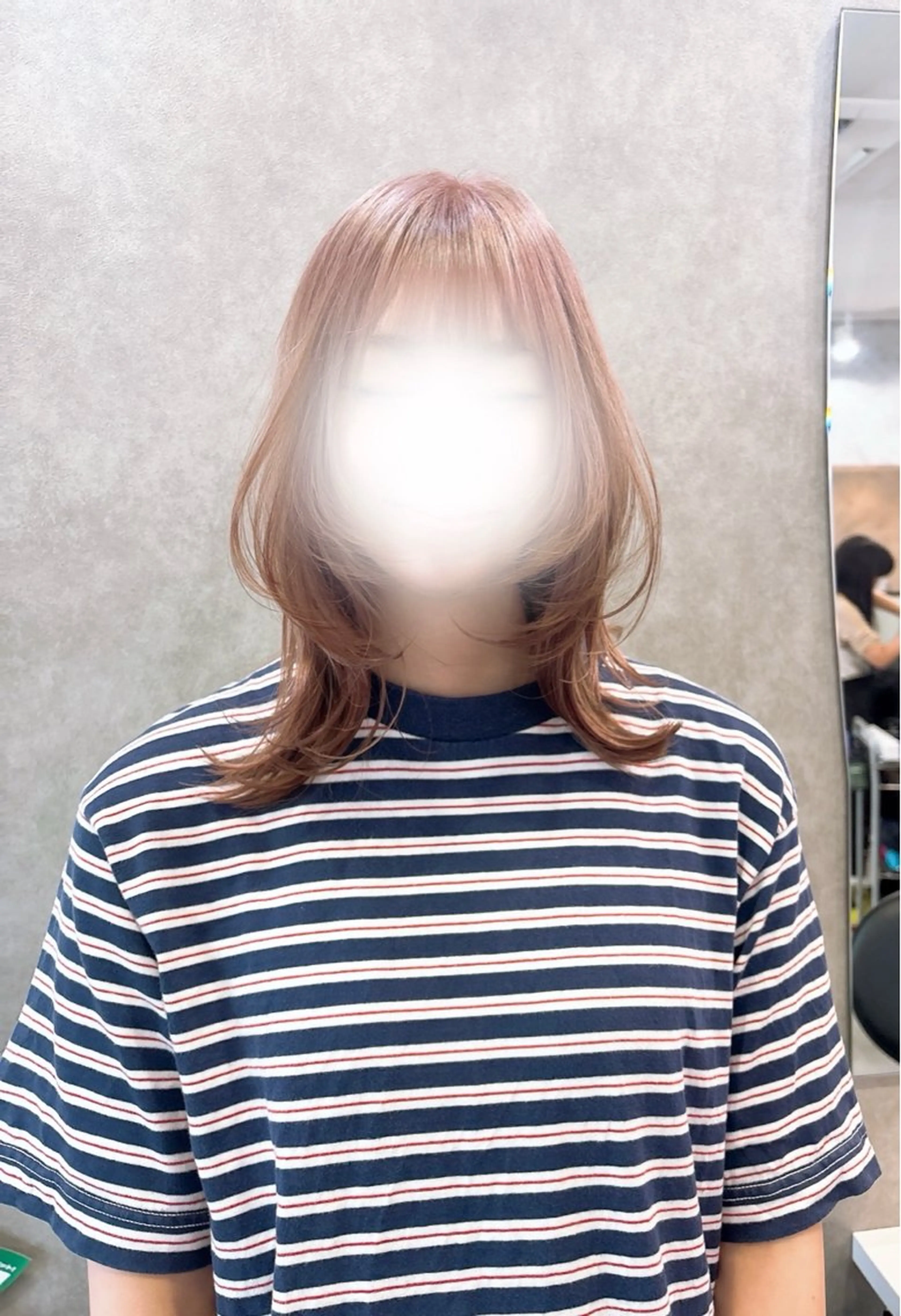 ミディアム カラー ベージュカラー ブリーチ ピンクカラー ピンクベージュ 顔周りカット カット ヘアカラー _WHITE 天神店 YUMEKA🐻のヘアスタイル