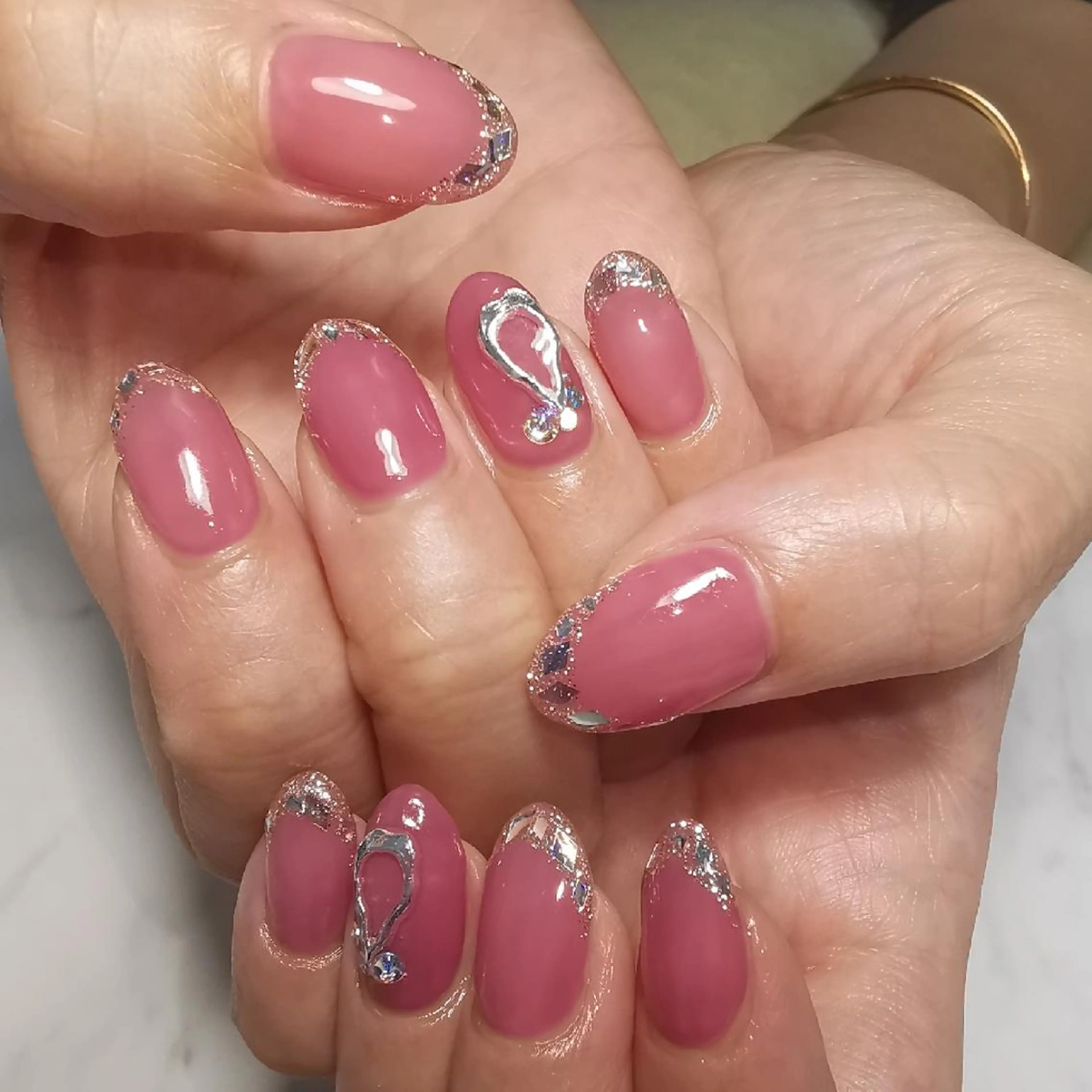 ネイル フレンチネイル ガラスフレンチ ハンドネイル reve あやののネイルデザイン