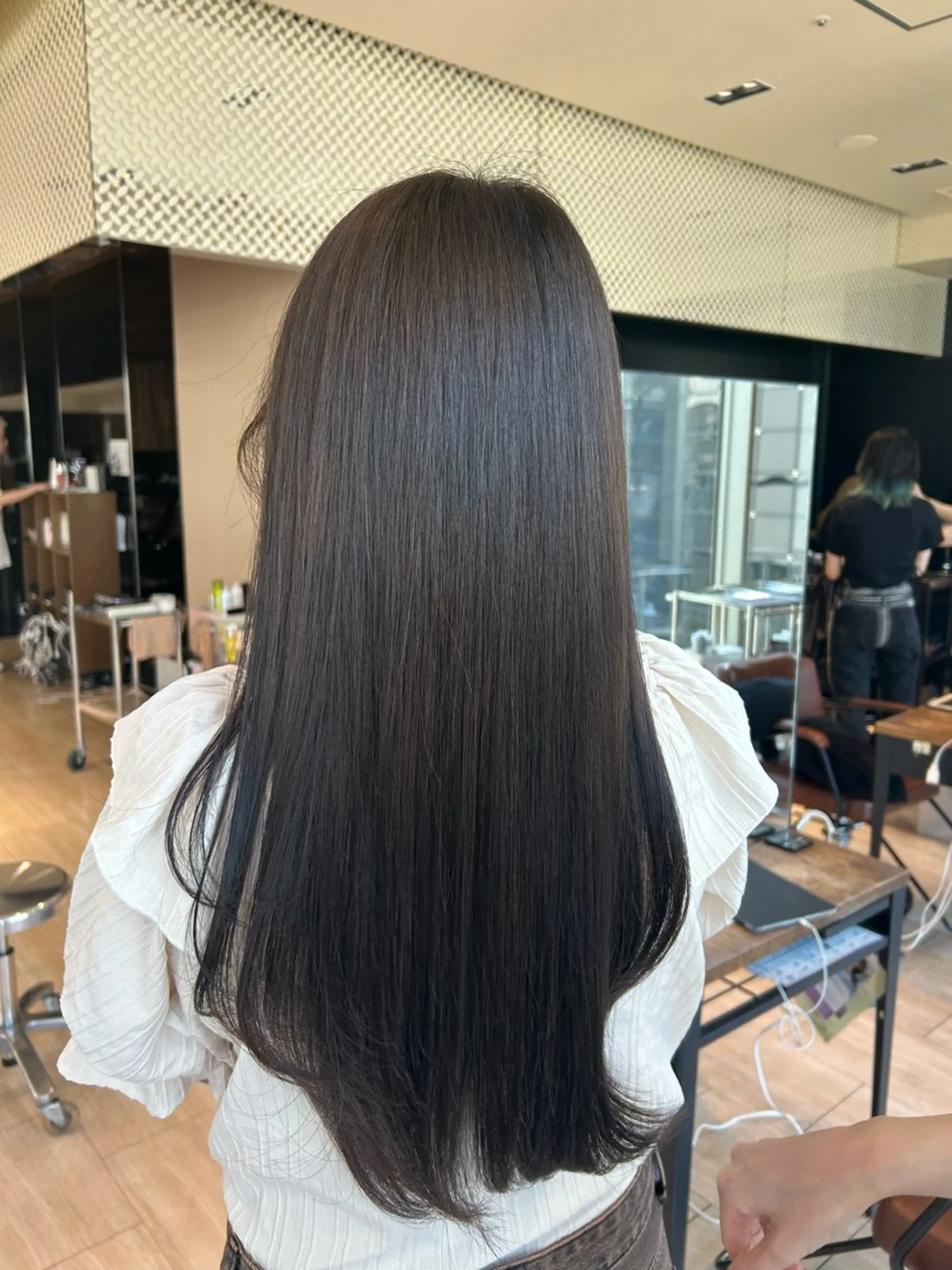 ロング ヘアカラー トリートメント 🎀大竹美侑／顔まわ りカット／レイヤーのヘアスタイル