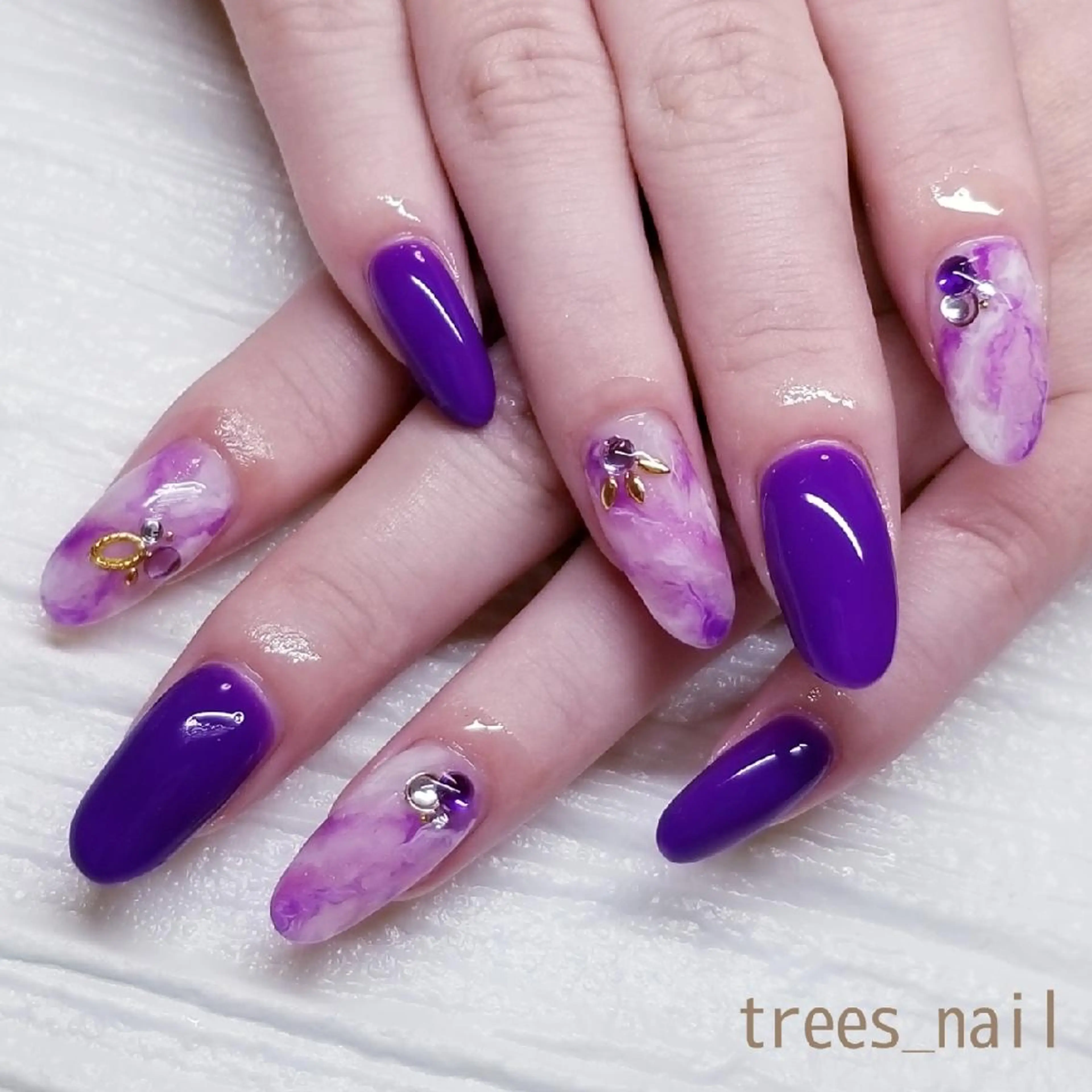 ネイル ニュアンスネイル パープル ハンドネイル フットネイル trees_ nailのネイルデザイン