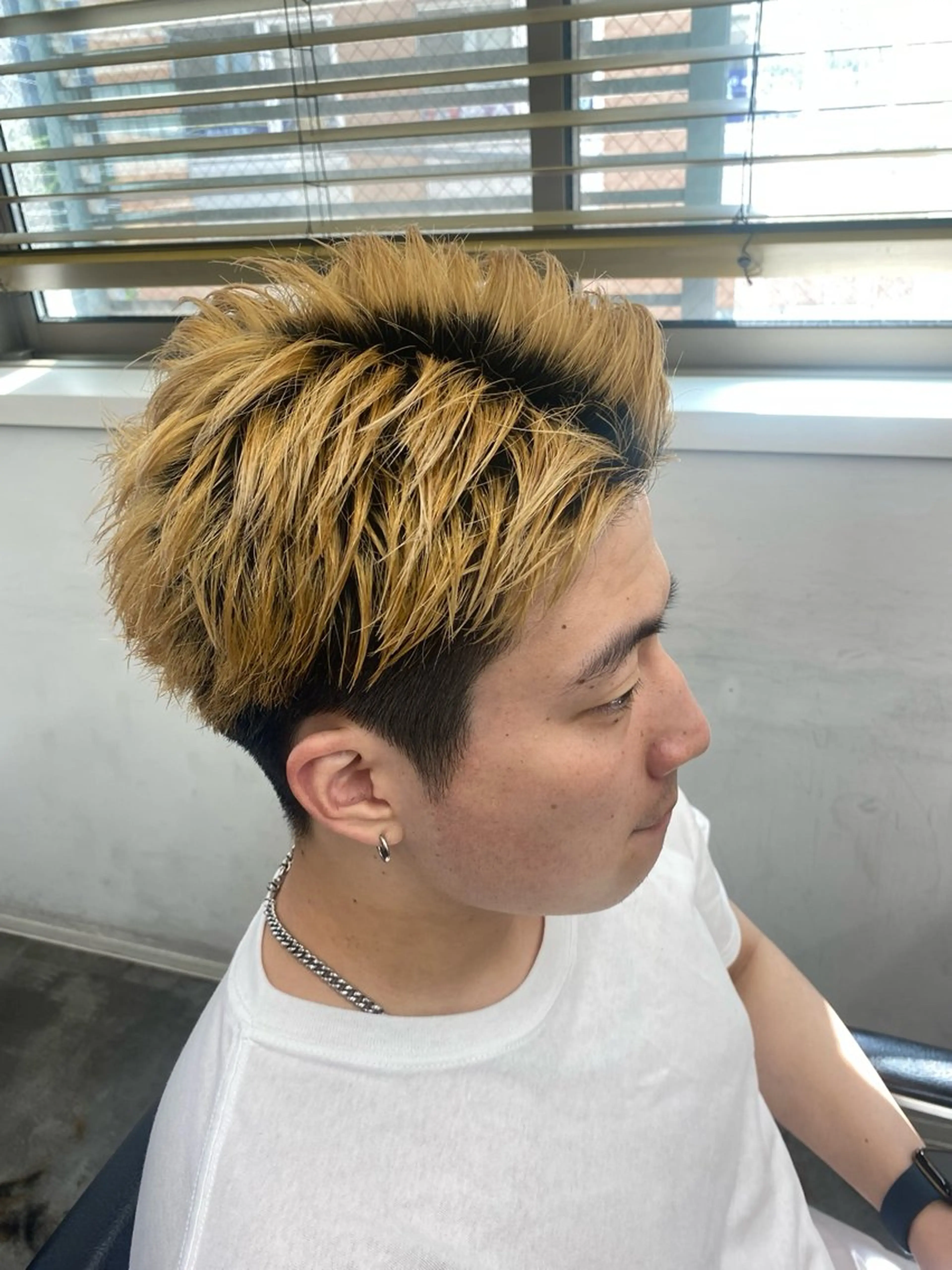 ショート メンズ アップバング ショートヘア カット 👑髪質改善/パーマ /フェード/森田のヘアスタイル