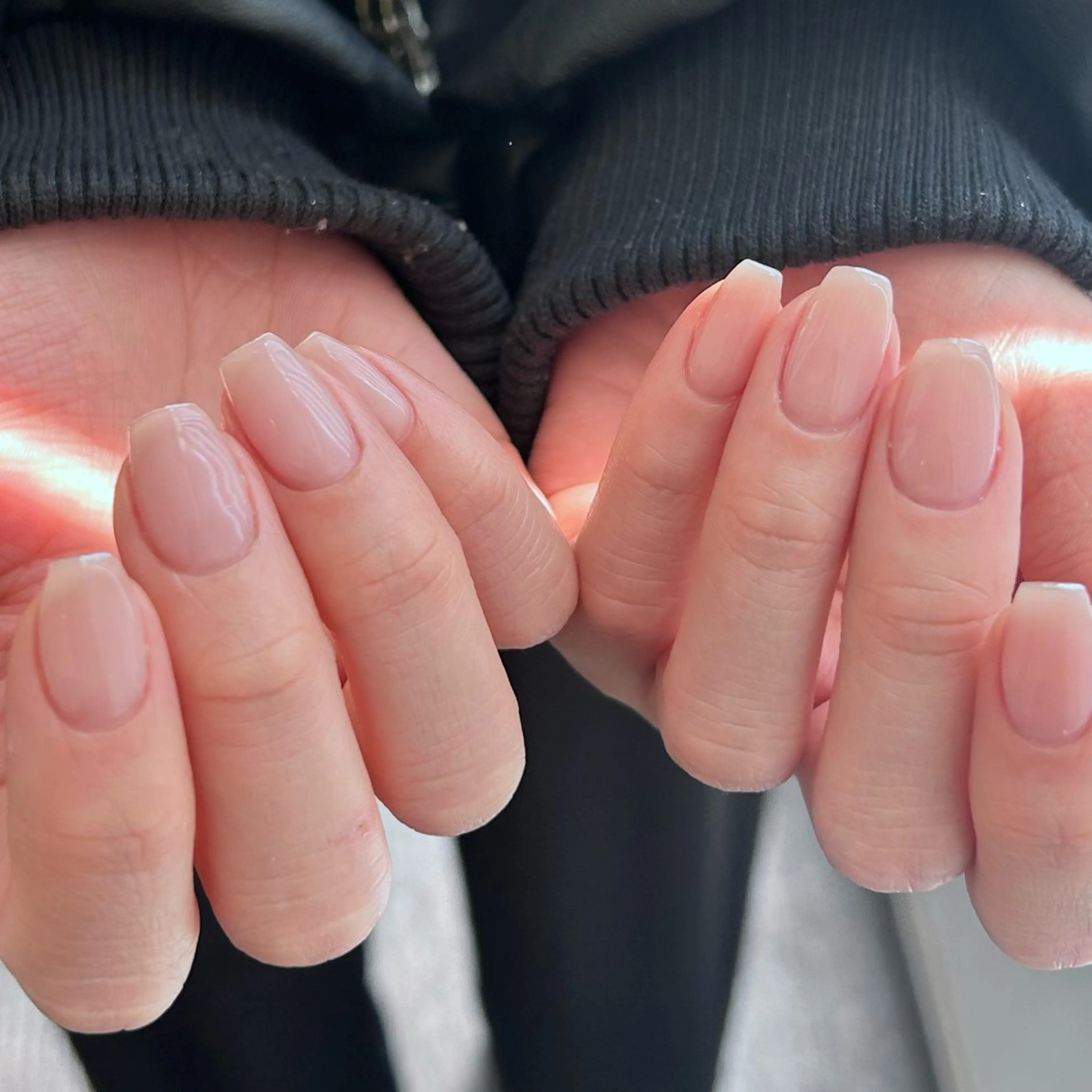 ネイル シルバー ハンドネイル Yarm As Etelのネイルデザイン