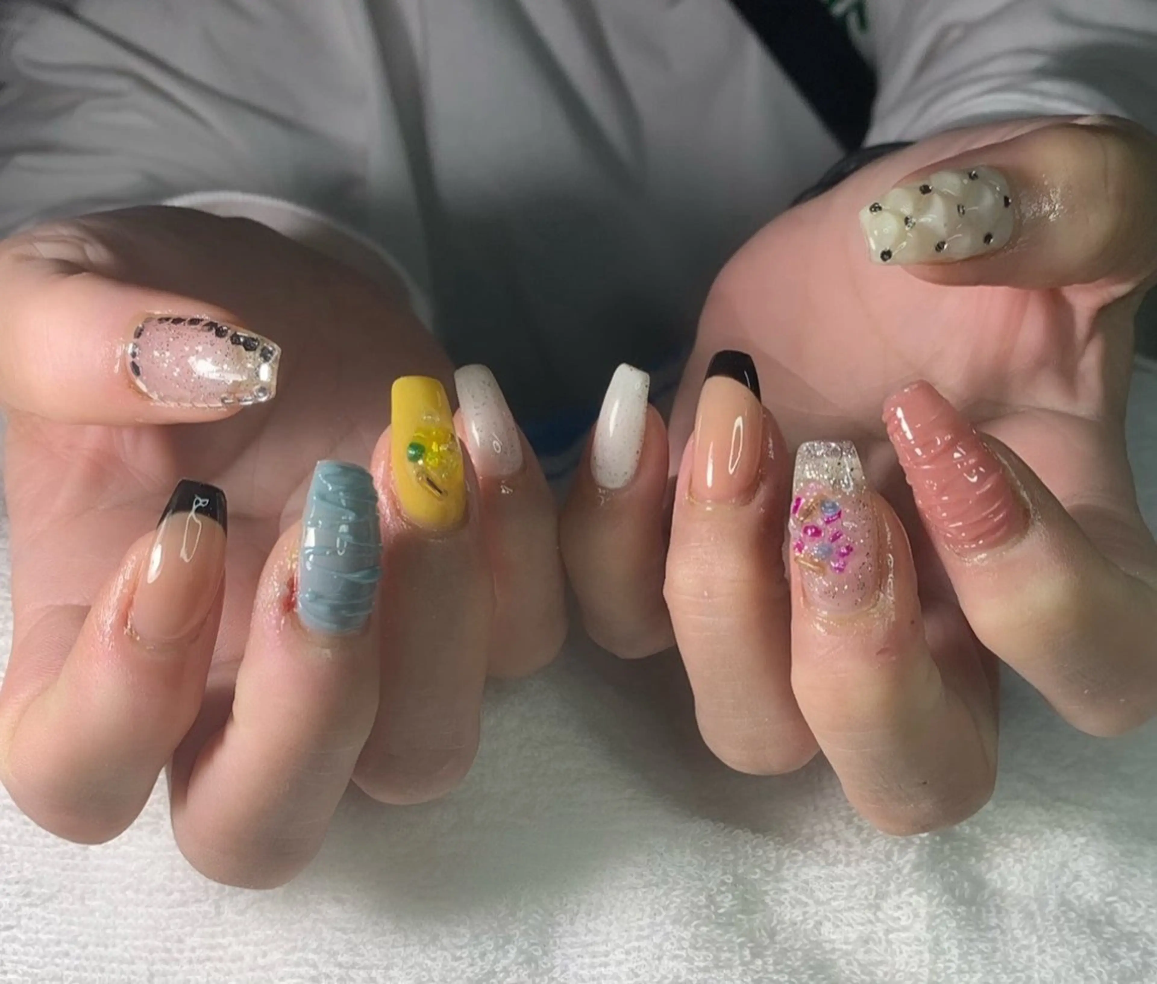 ネイル ハンドネイル フットネイル MHR nailのネイルデザイン