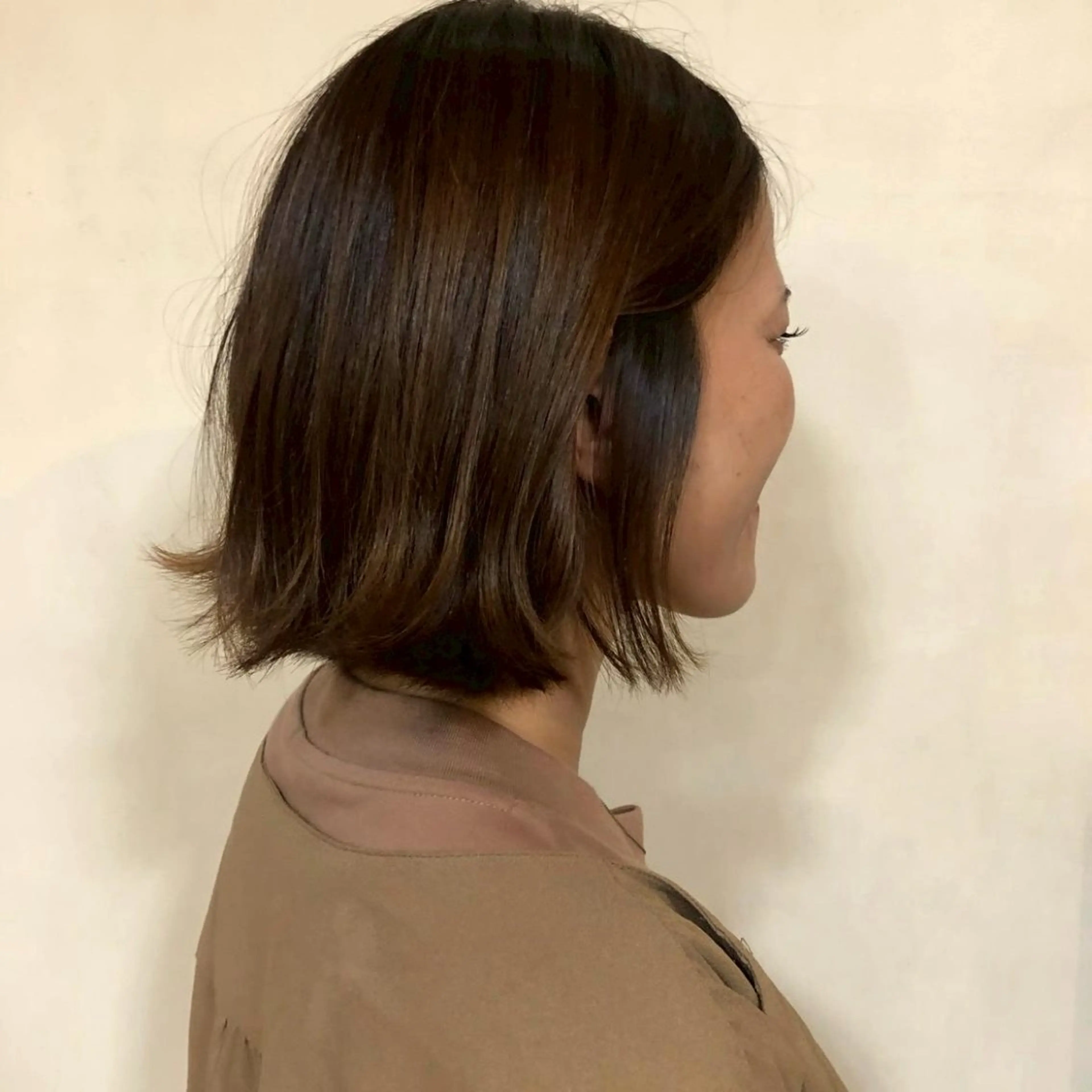 ミディアム ワンレンボブ ボブ 浅岡 昭汰のヘアスタイル