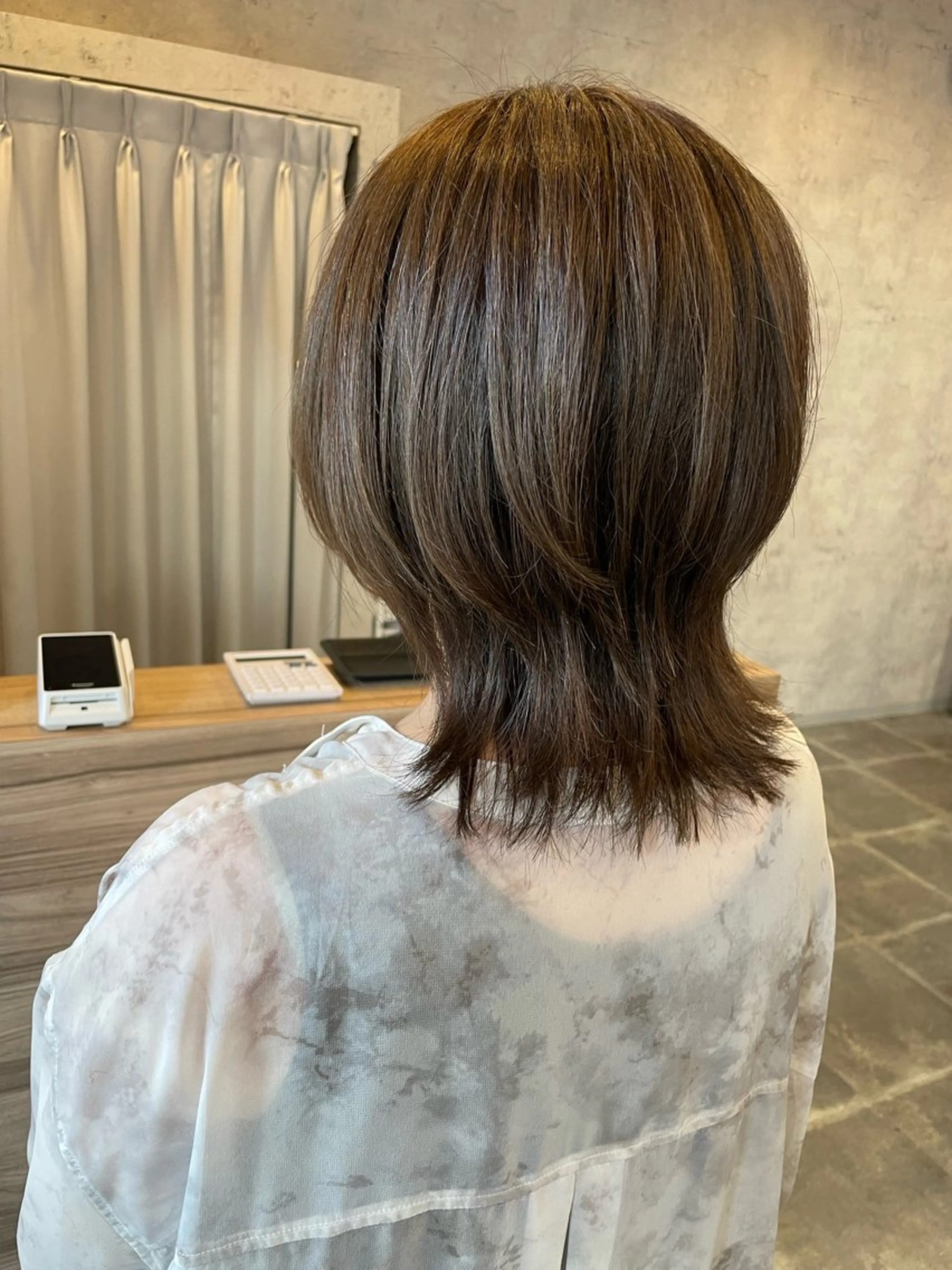 ミディアム カラー アッシュ 透明感カラー ウルフカット 骨格似合わせカット✨ 林 まどかのヘアスタイル