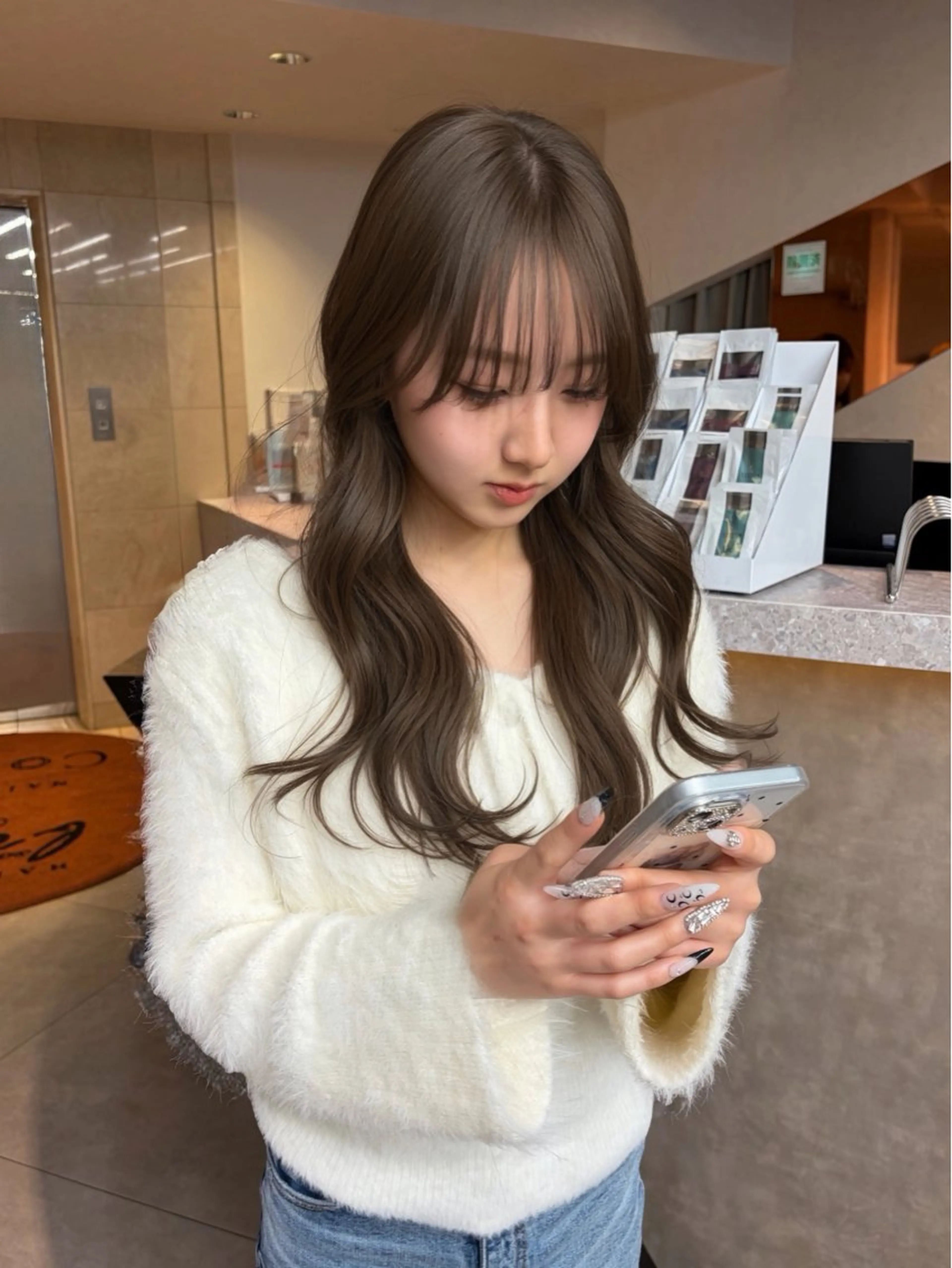 ロング カラー カット ヘアカラー トリートメント 韓国/レイヤー/ 透明感🩶ひかる🩶のヘアスタイル