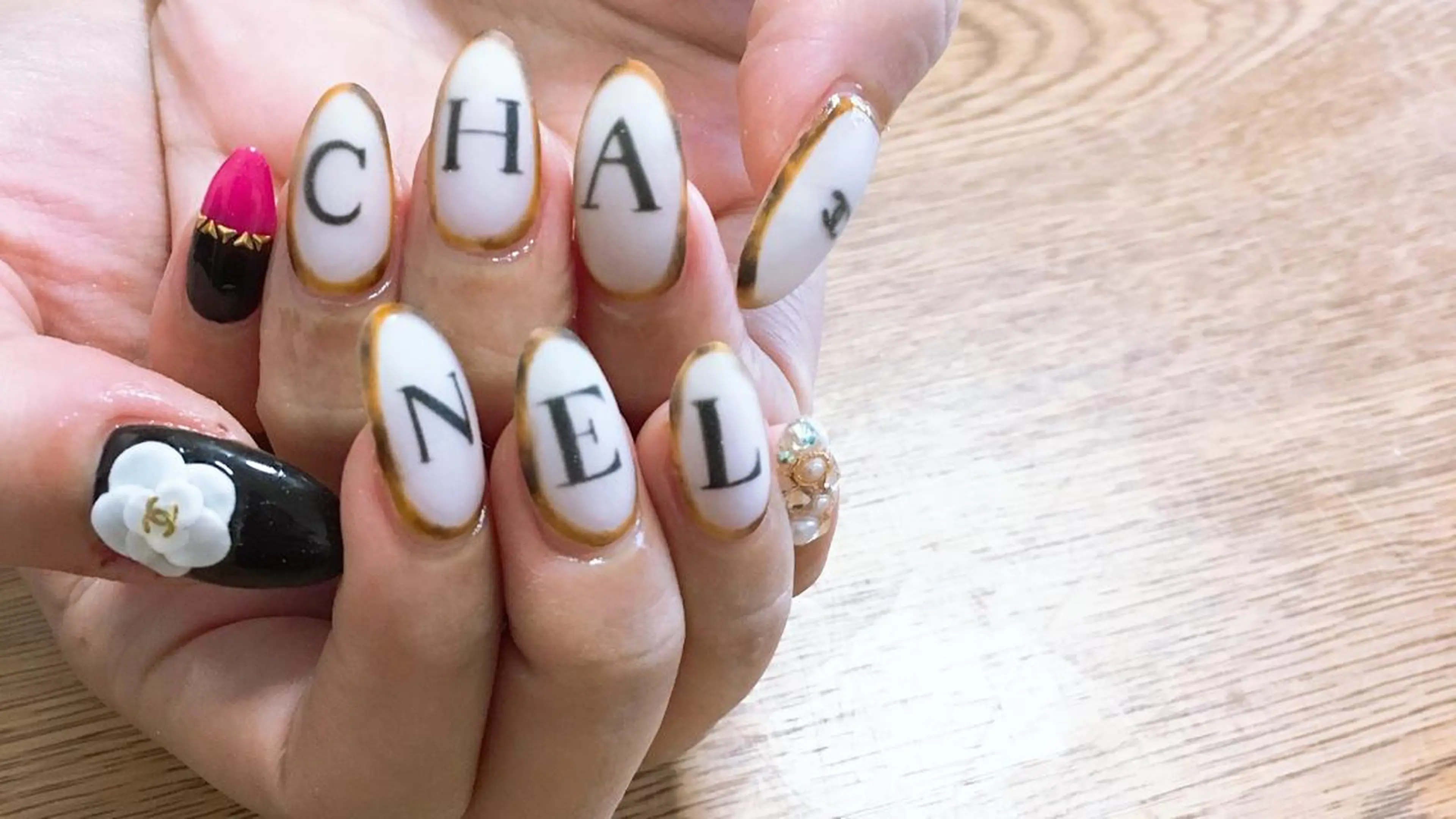 ネイル Lino nailのネイルデザイン