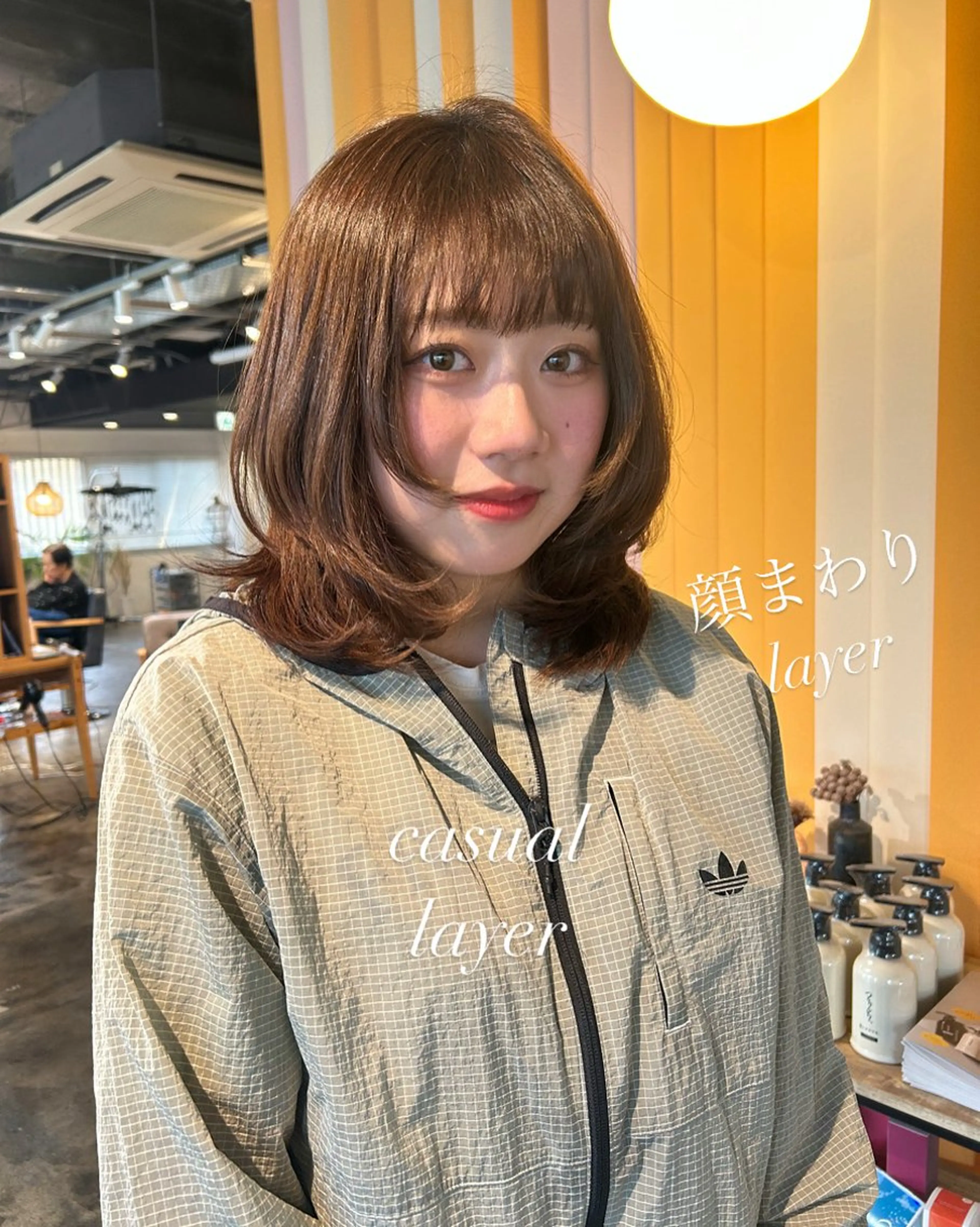 ミディアム shiho/レイヤー /透明感カラーのヘアスタイル